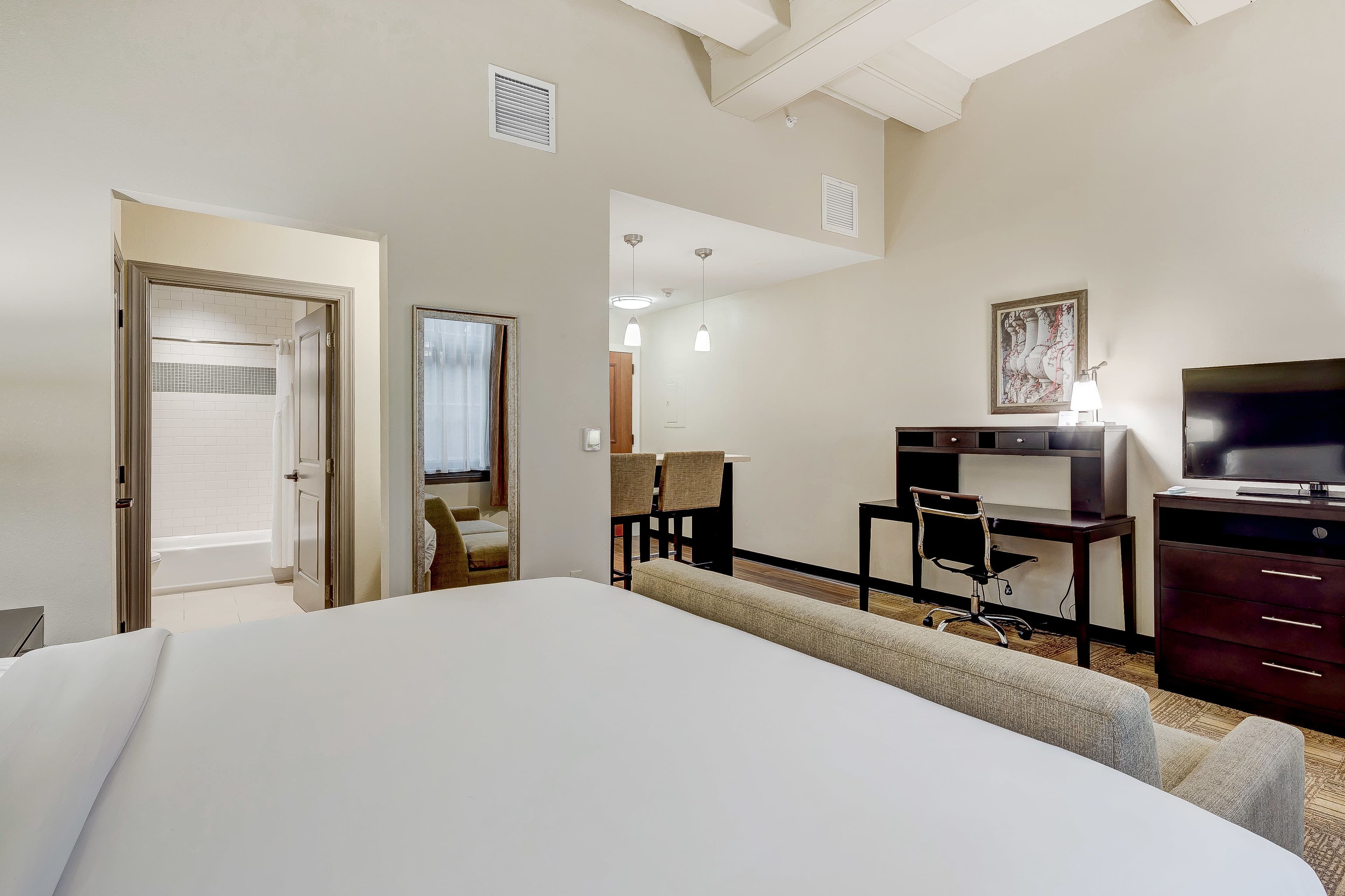 Staybridge Suites Baltimore - Inner Harbor — 32