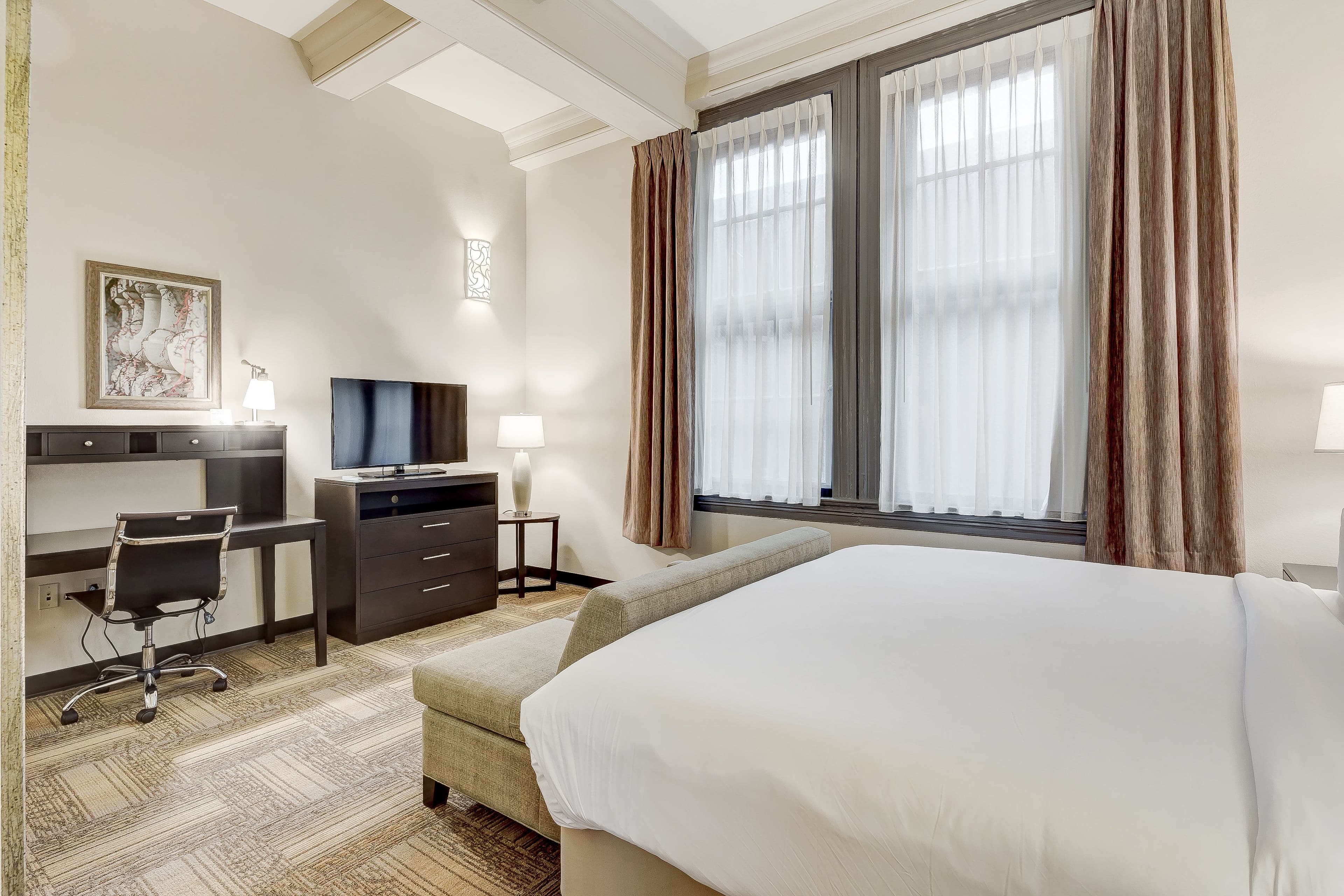 Staybridge Suites Baltimore - Inner Harbor — 31