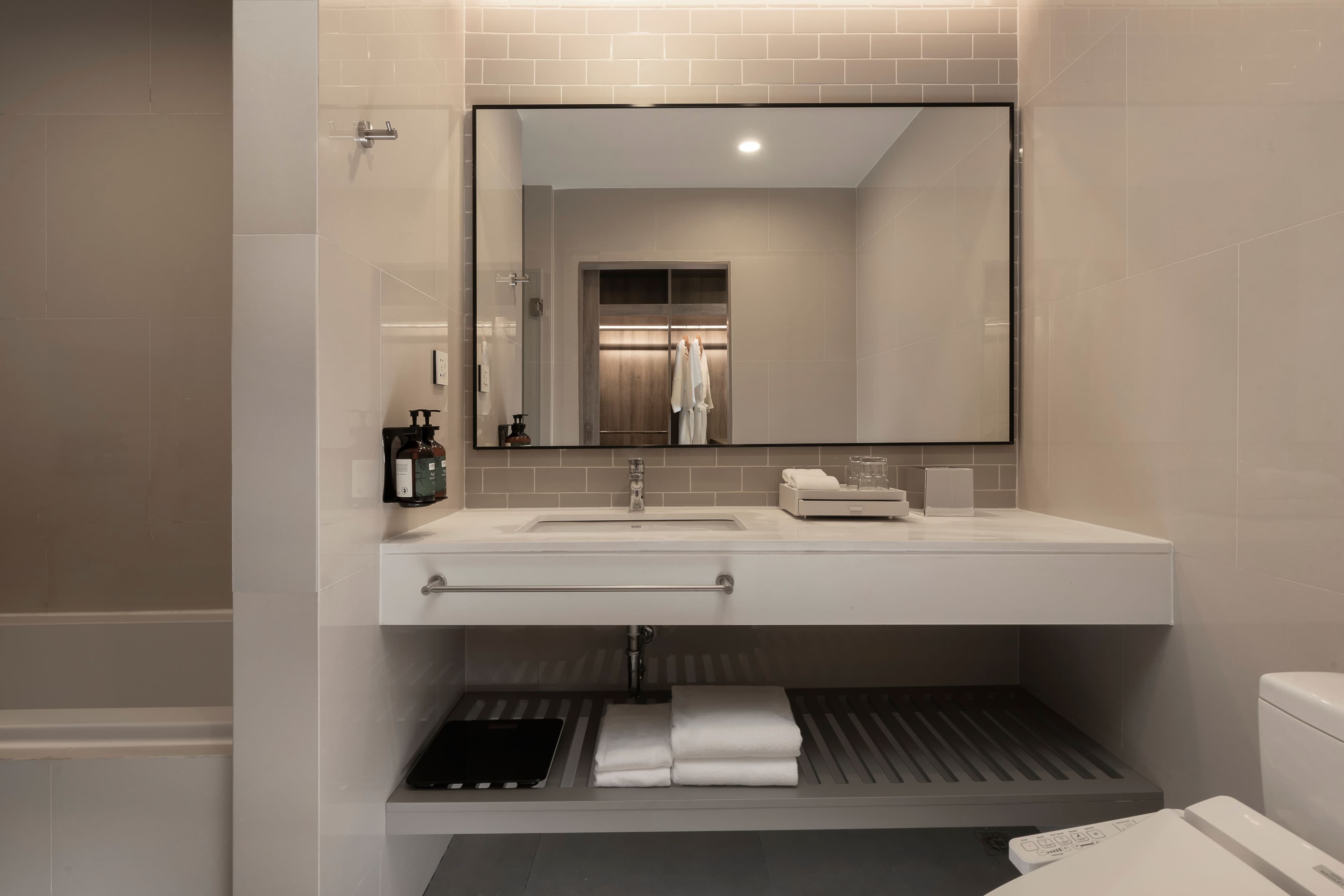 Staybridge Suites Bangkok Sukhumvit — 22
