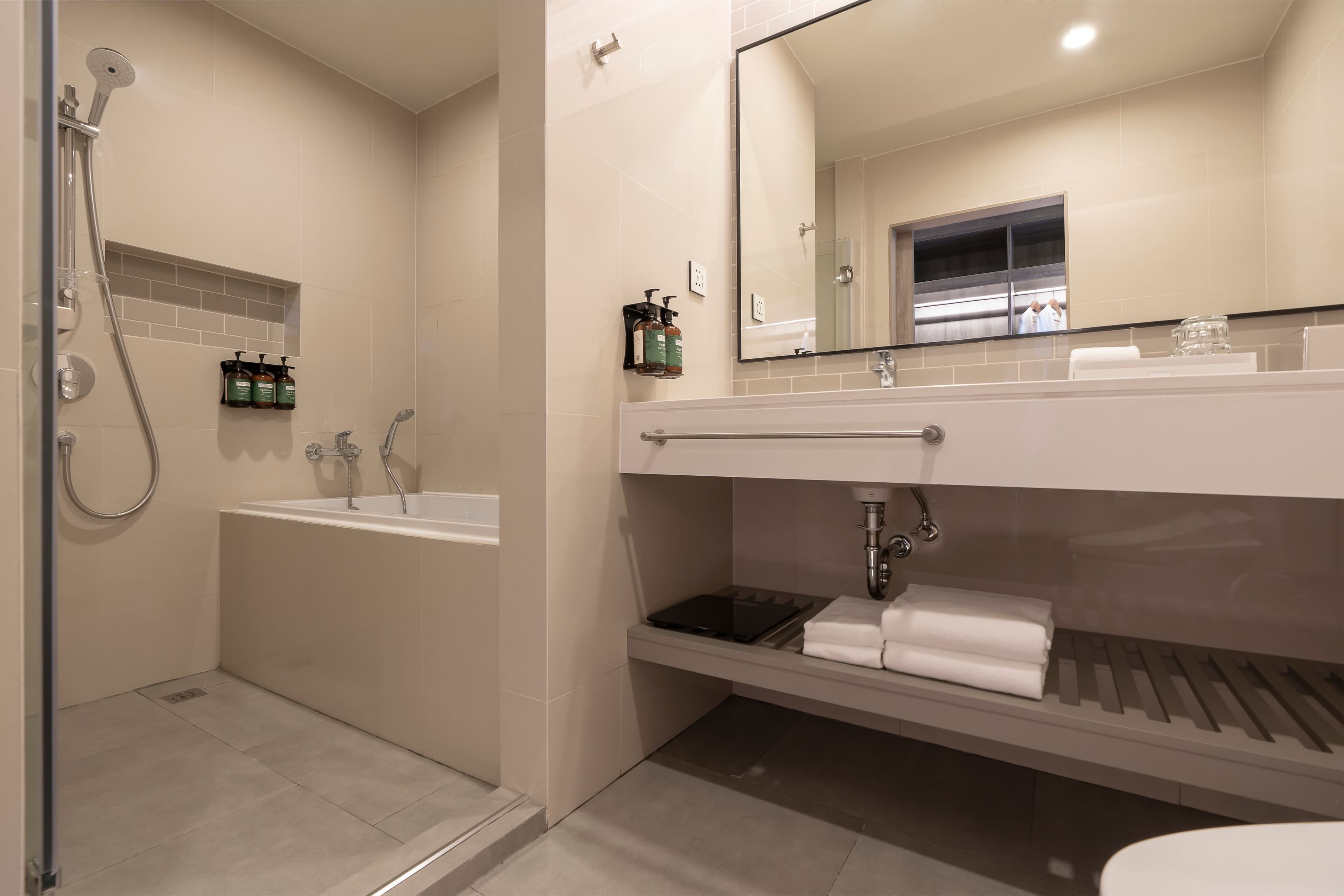 Staybridge Suites Bangkok Sukhumvit — 23