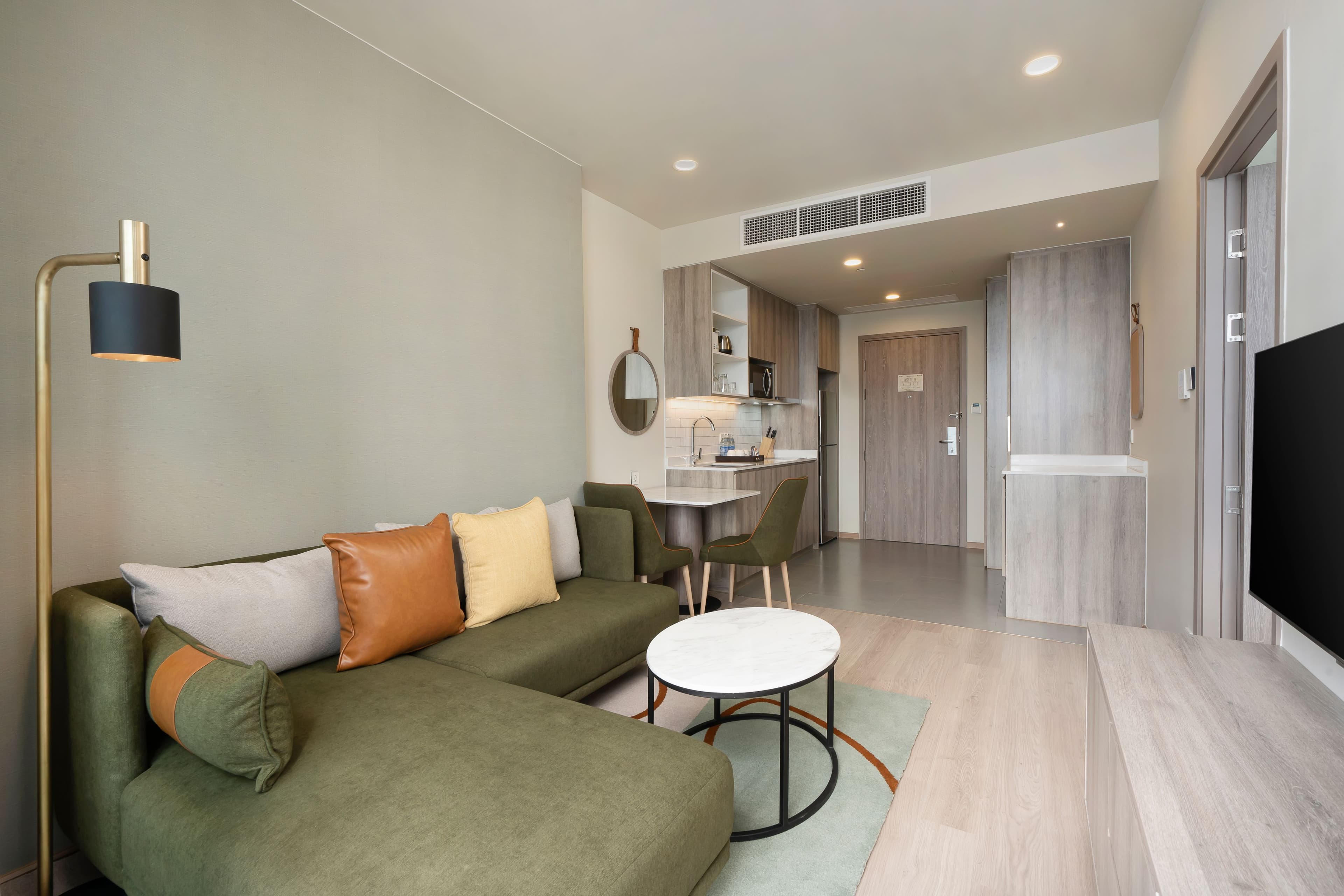 Staybridge Suites Bangkok Sukhumvit — 16
