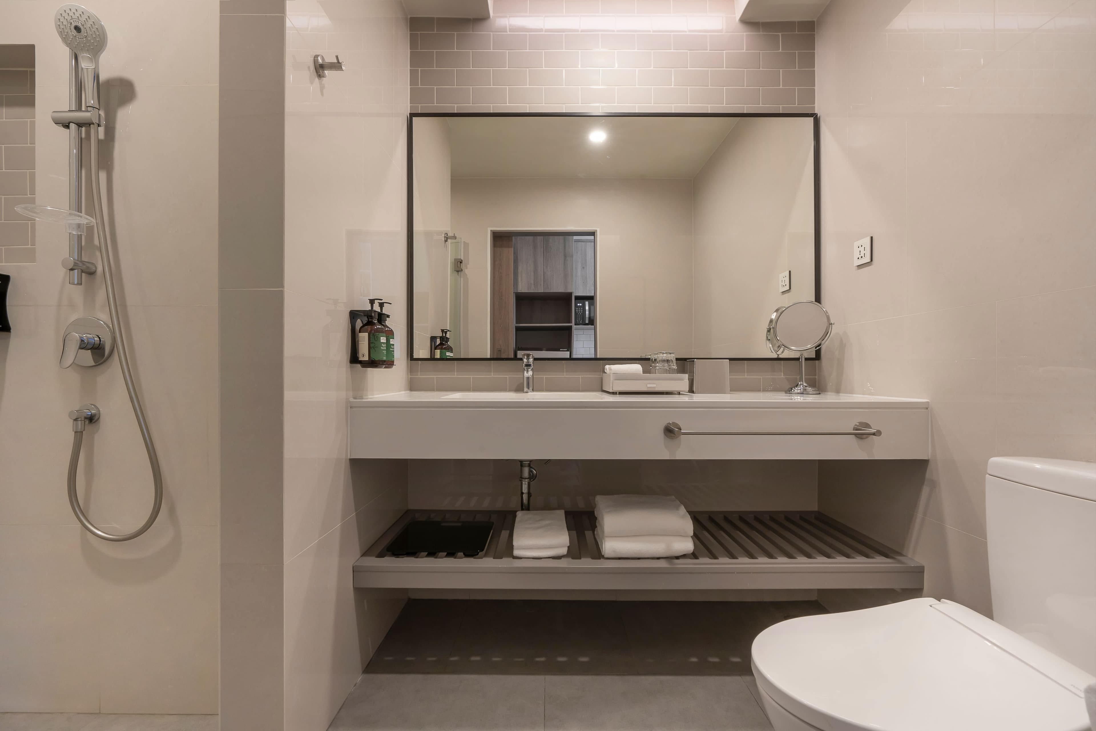 Staybridge Suites Bangkok Sukhumvit — 53