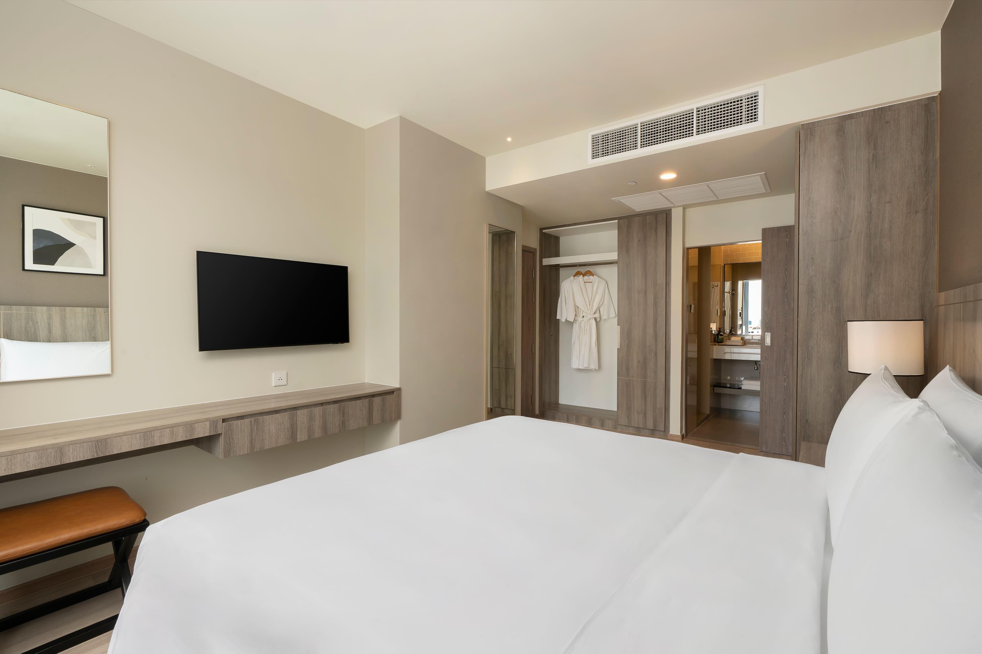 Staybridge Suites Bangkok Sukhumvit — 65