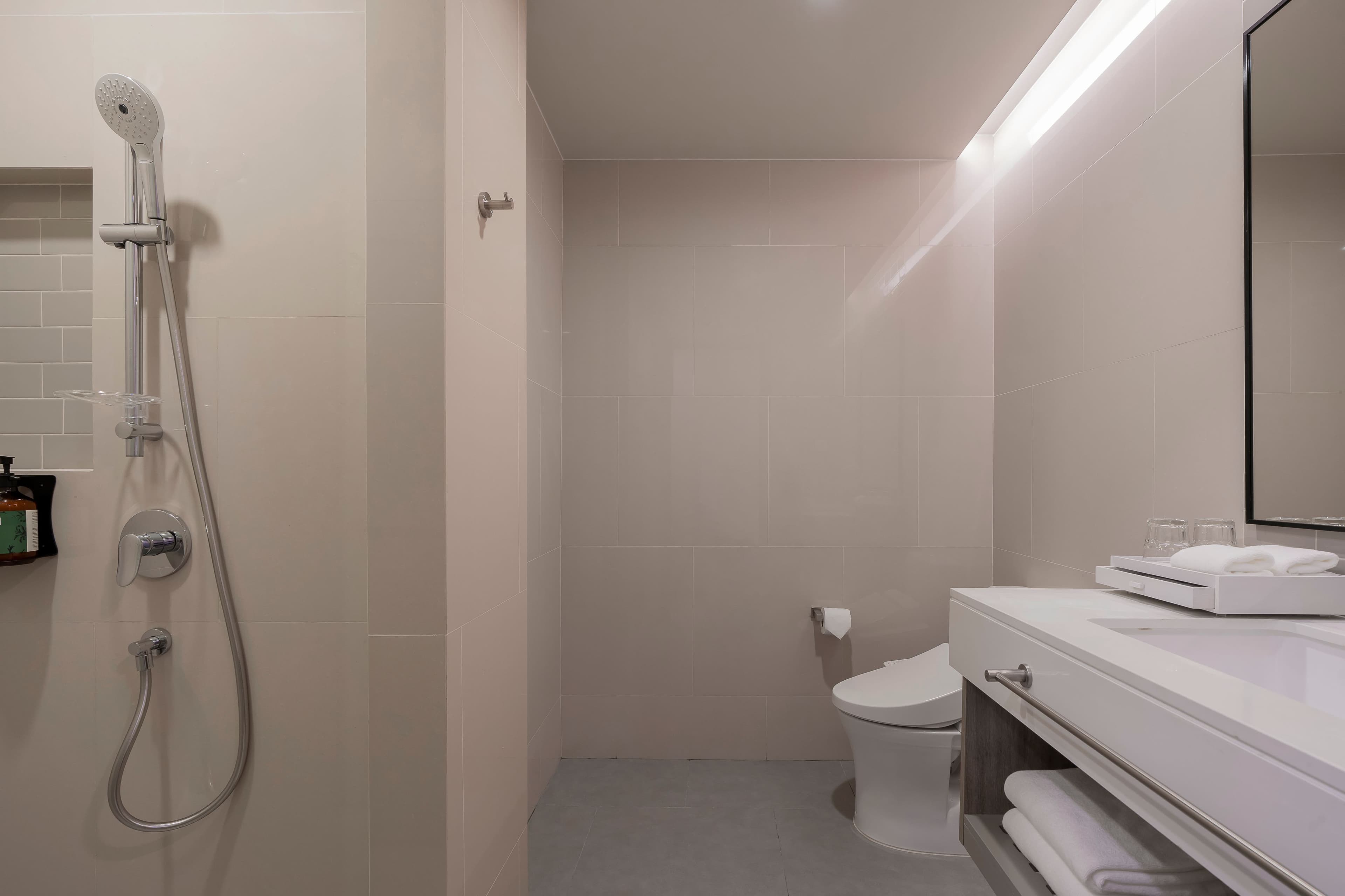Staybridge Suites Bangkok Sukhumvit — 68