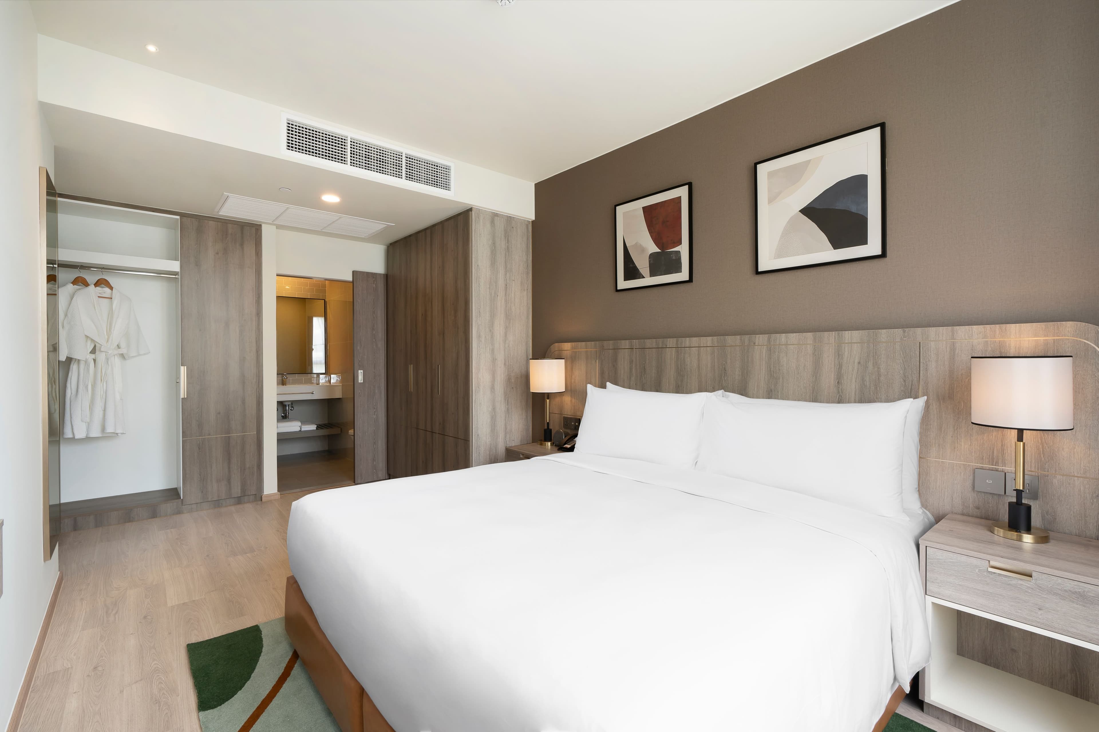 Staybridge Suites Bangkok Sukhumvit — 56