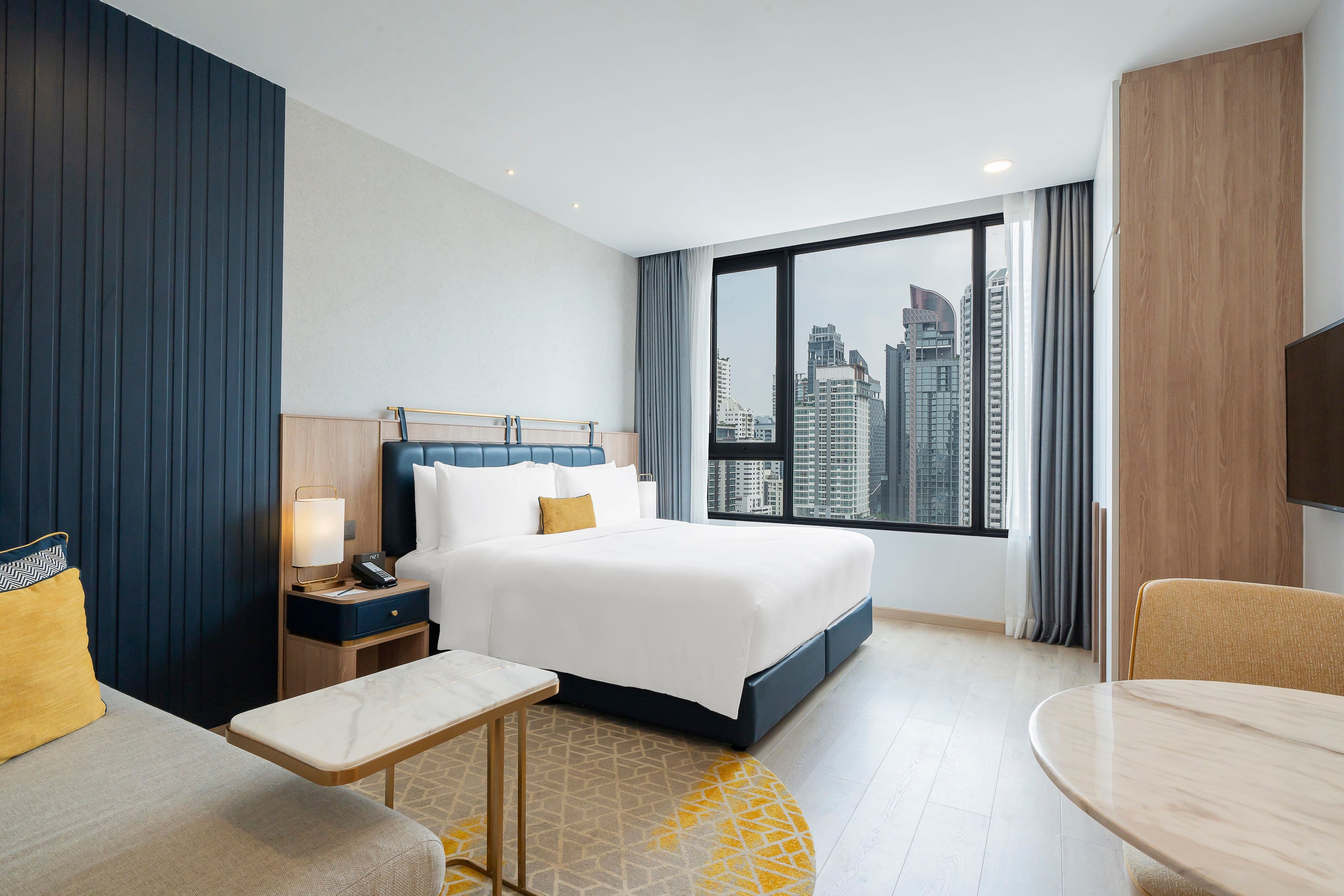 Staybridge Suites Bangkok Thonglor - Image 2