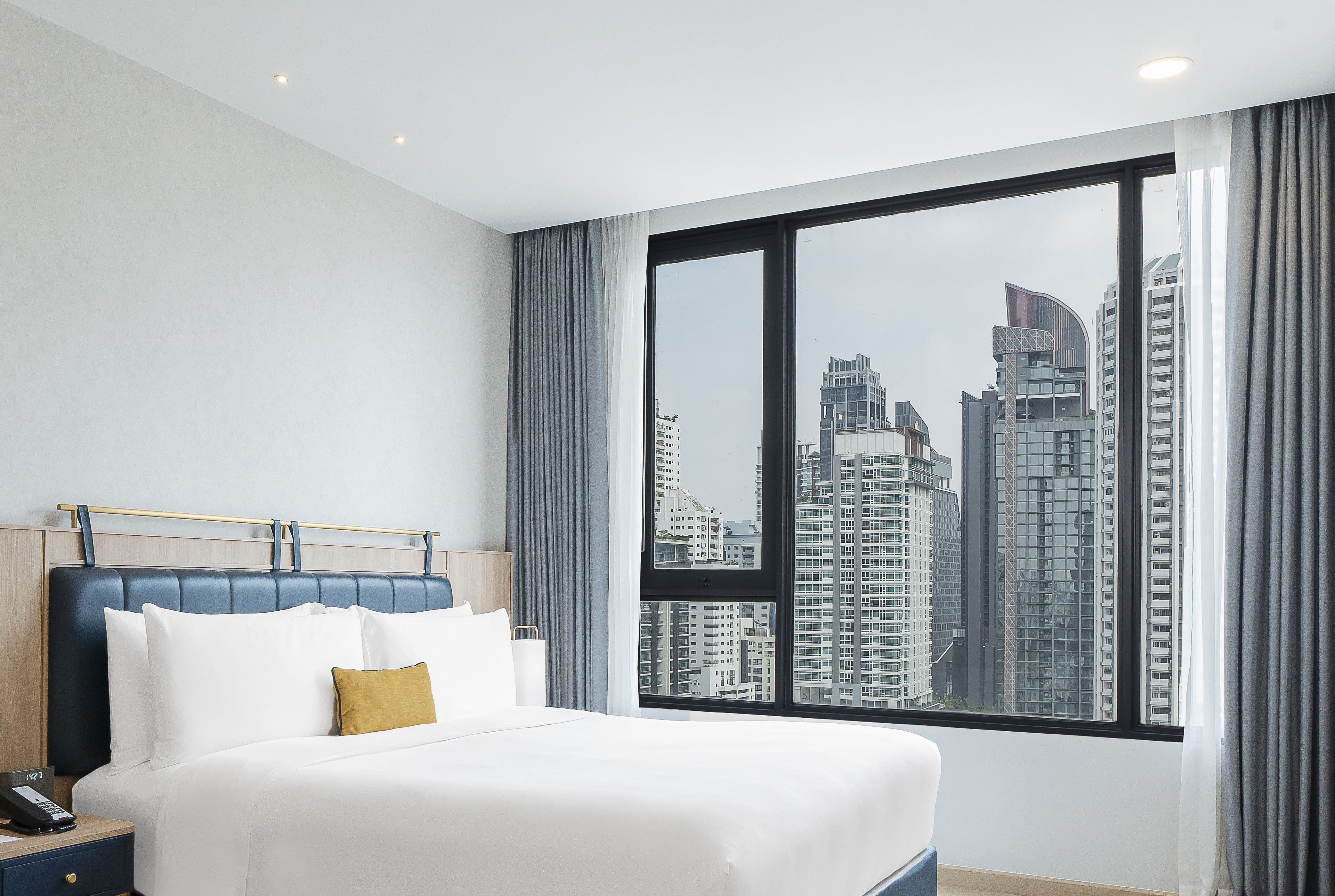 Staybridge Suites Bangkok Thonglor - Image 3
