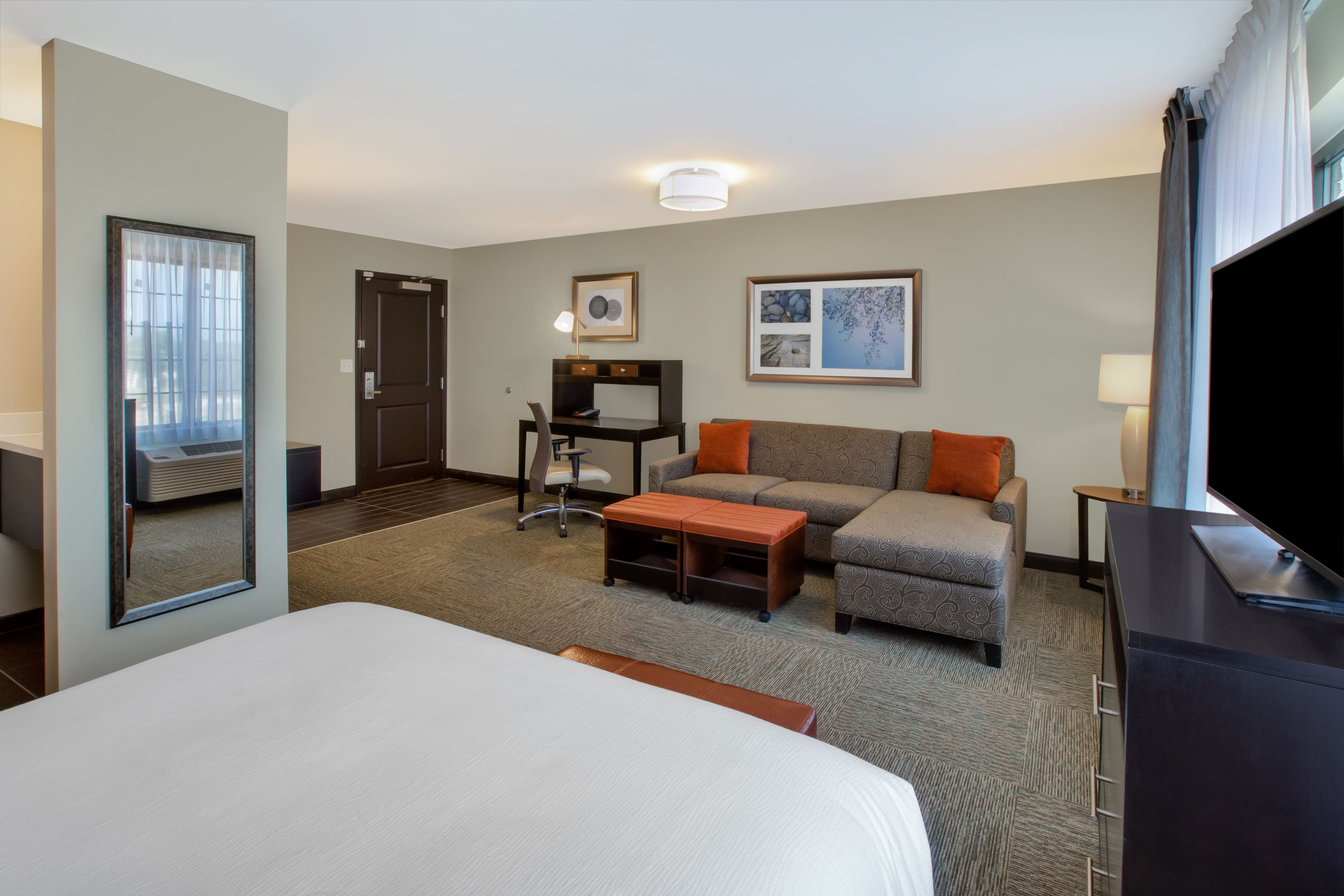 Staybridge Suites Benton Harbor - St. Joseph - Image 4