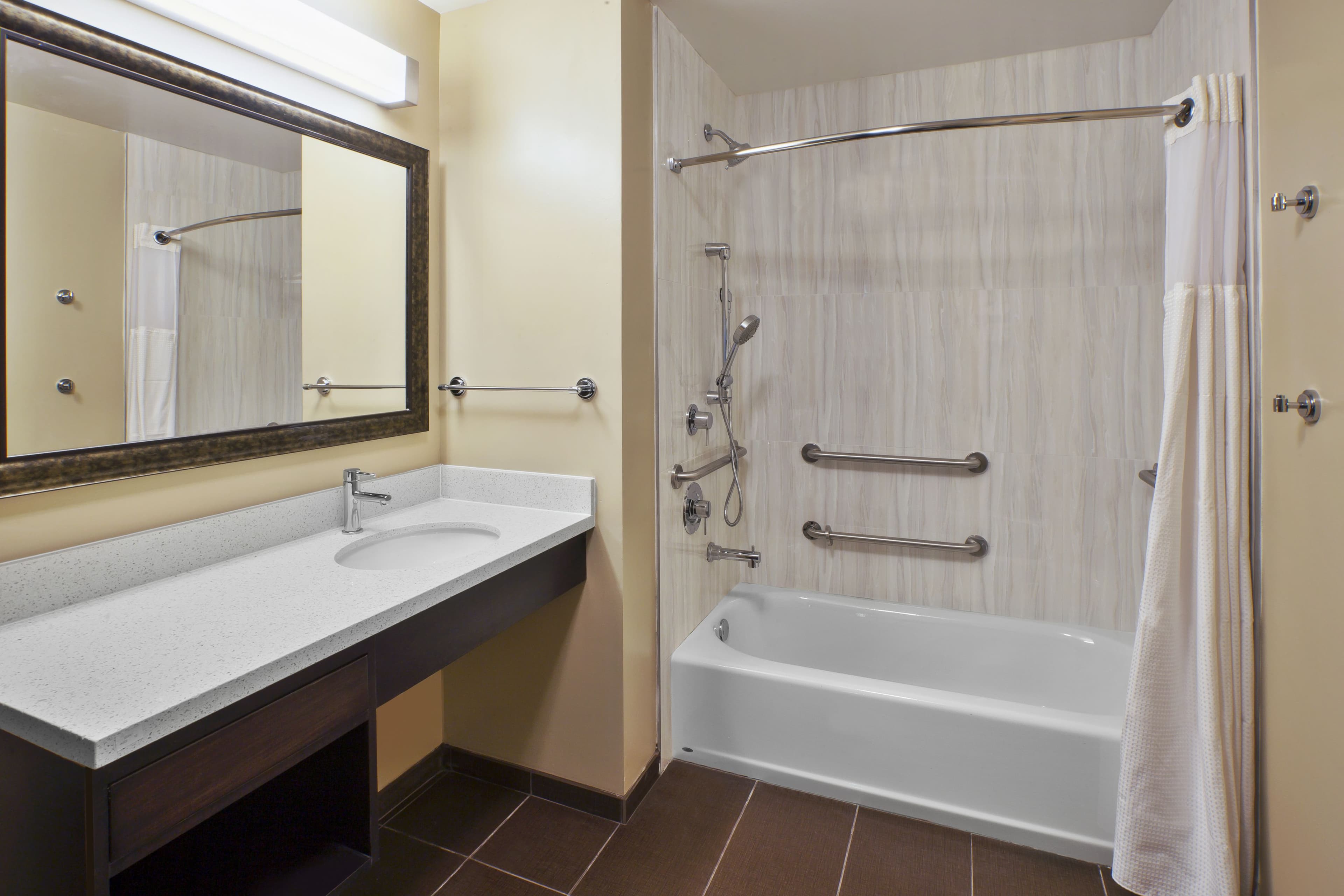 Staybridge Suites Benton Harbor - St. Joseph — 11