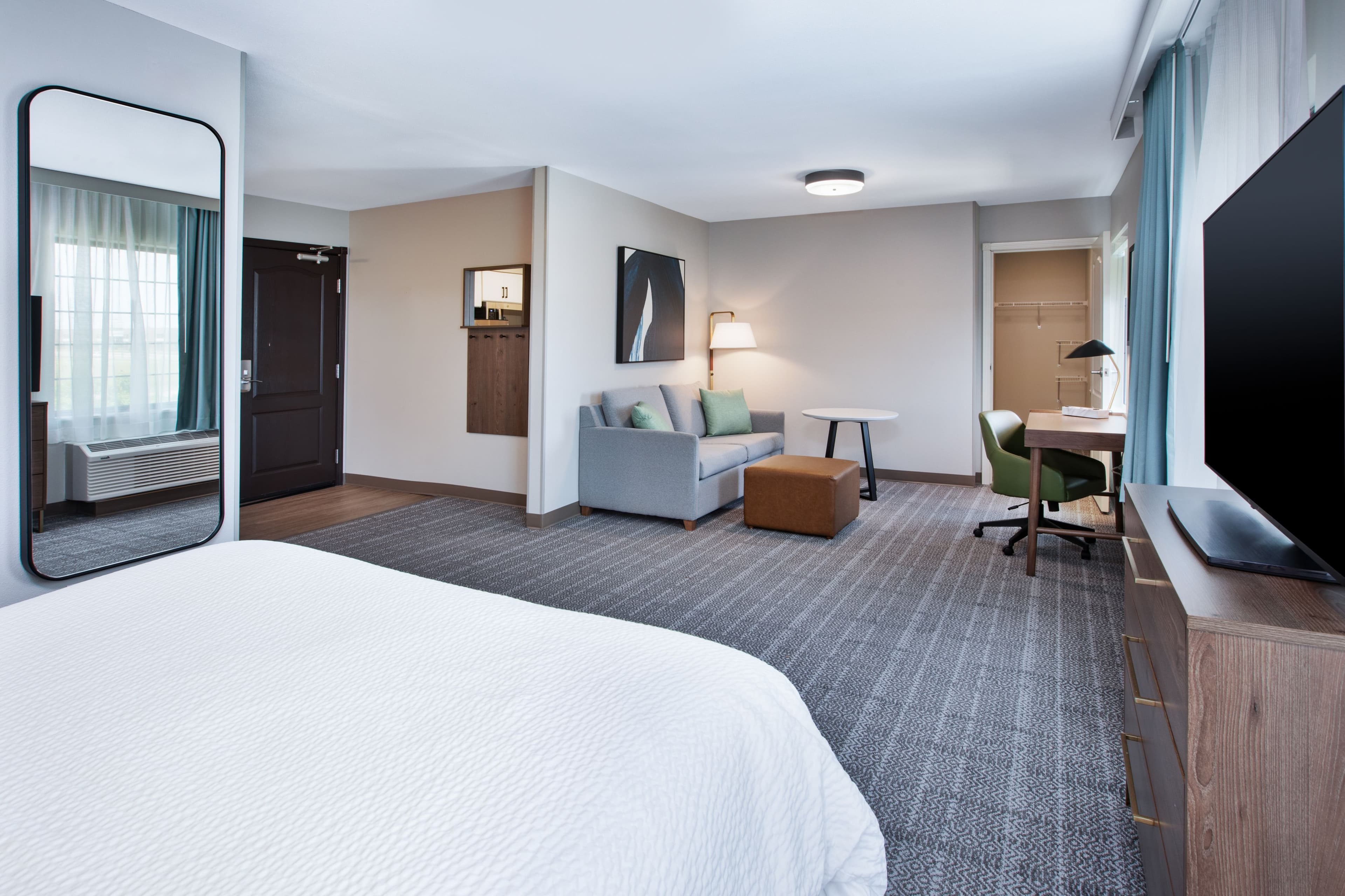 Staybridge Suites Bismarck — 10