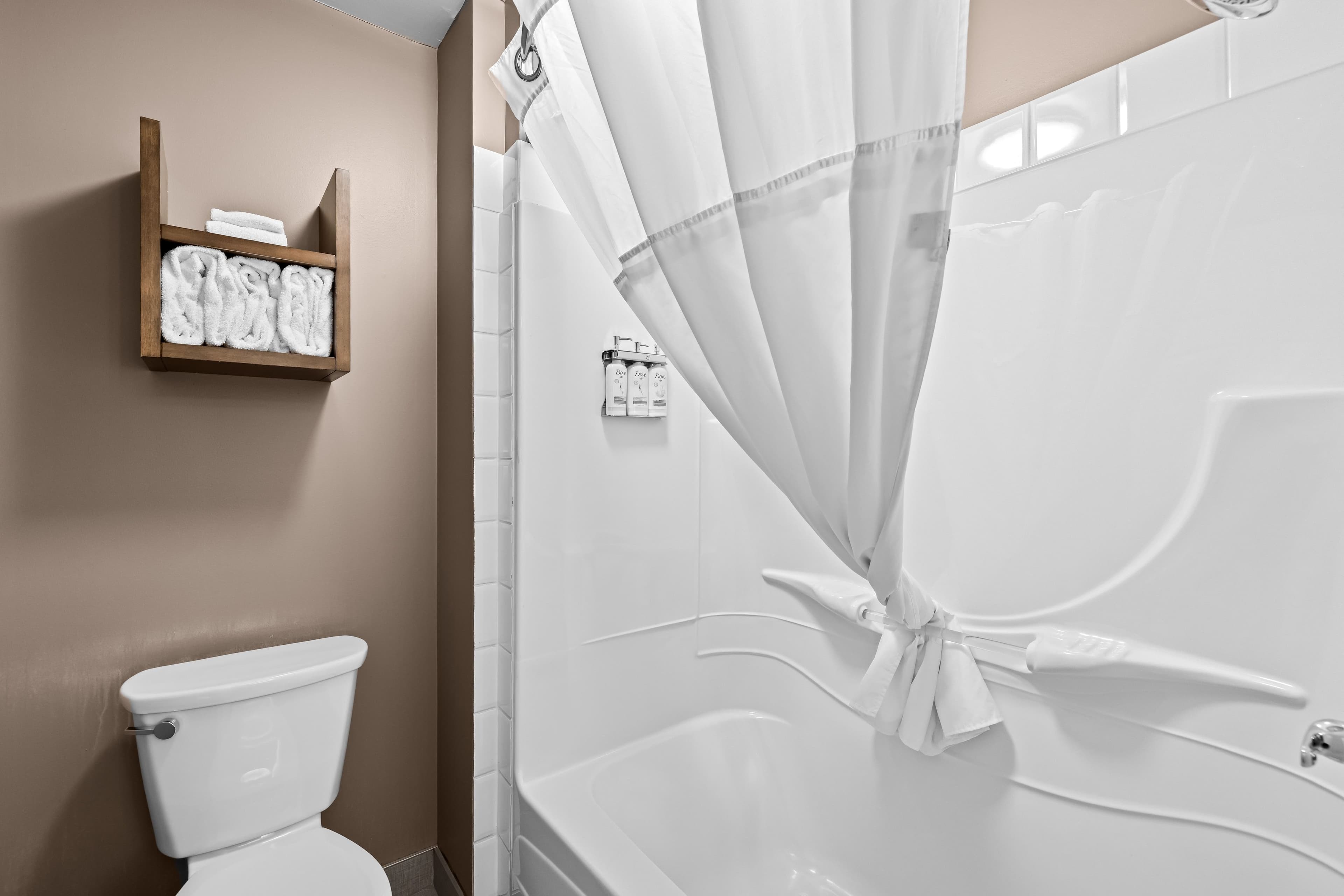 Staybridge Suites Calgary Airport - Image 2