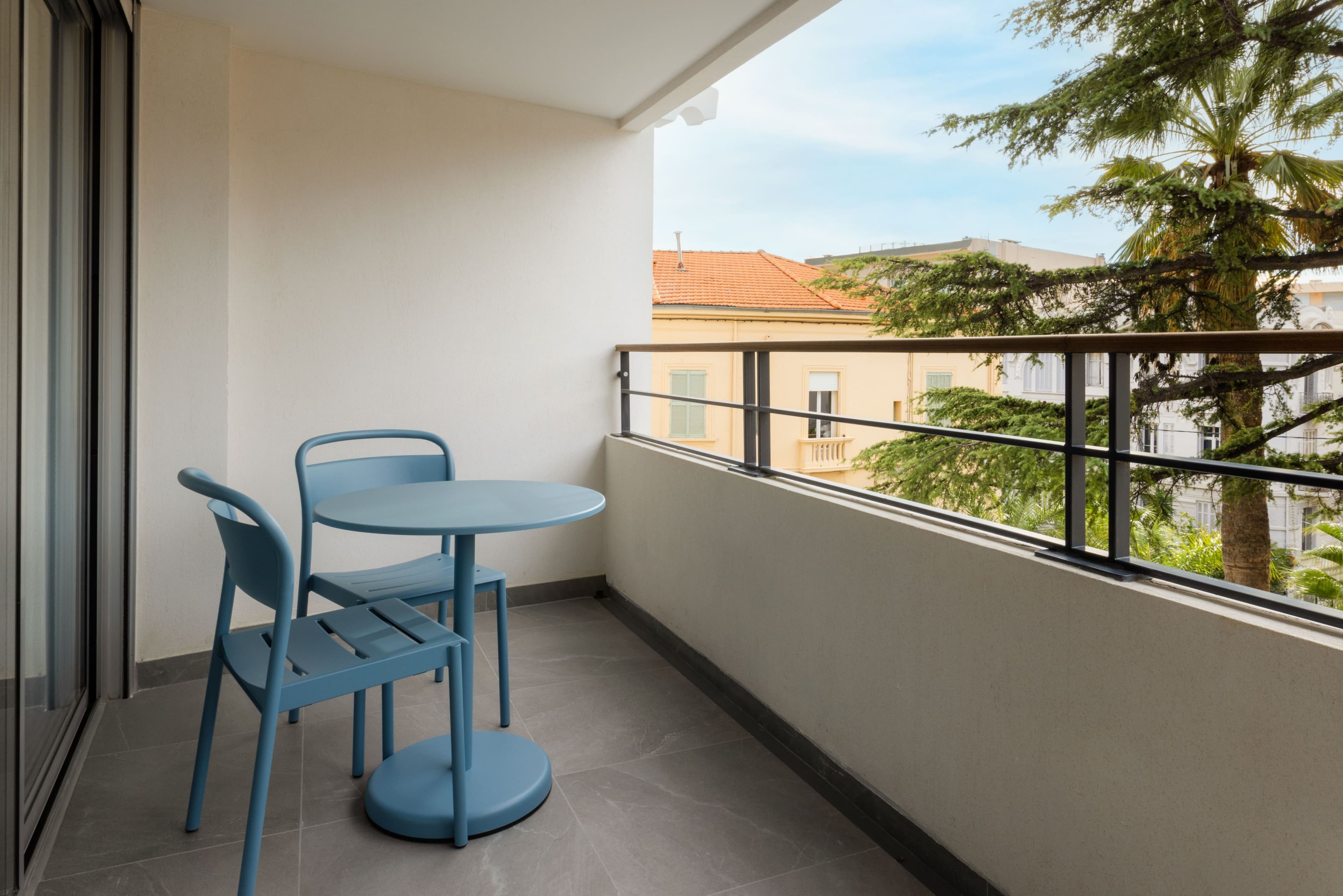 Staybridge Suites Cannes Centre — 18
