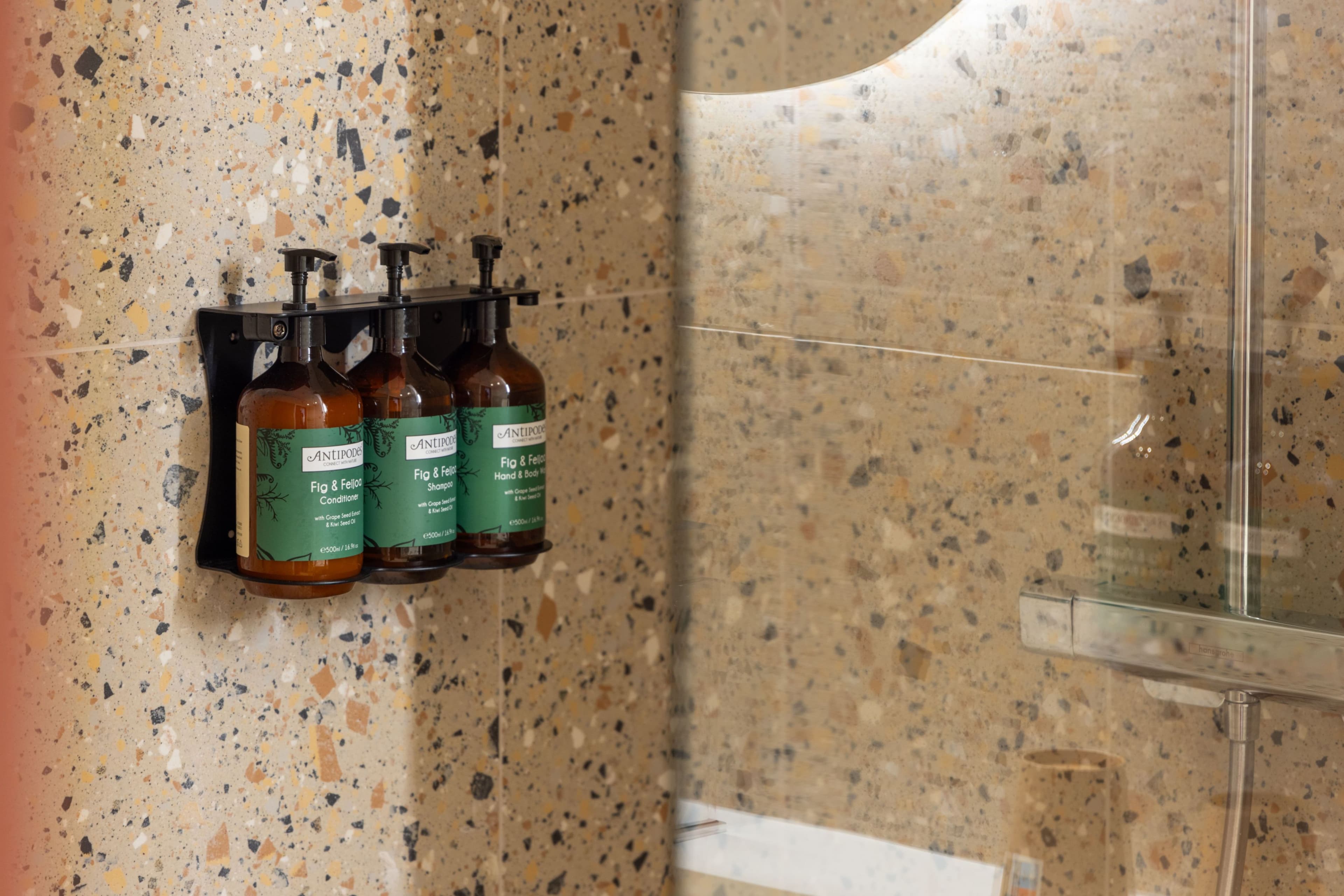 Staybridge Suites Cannes Centre - Image 5