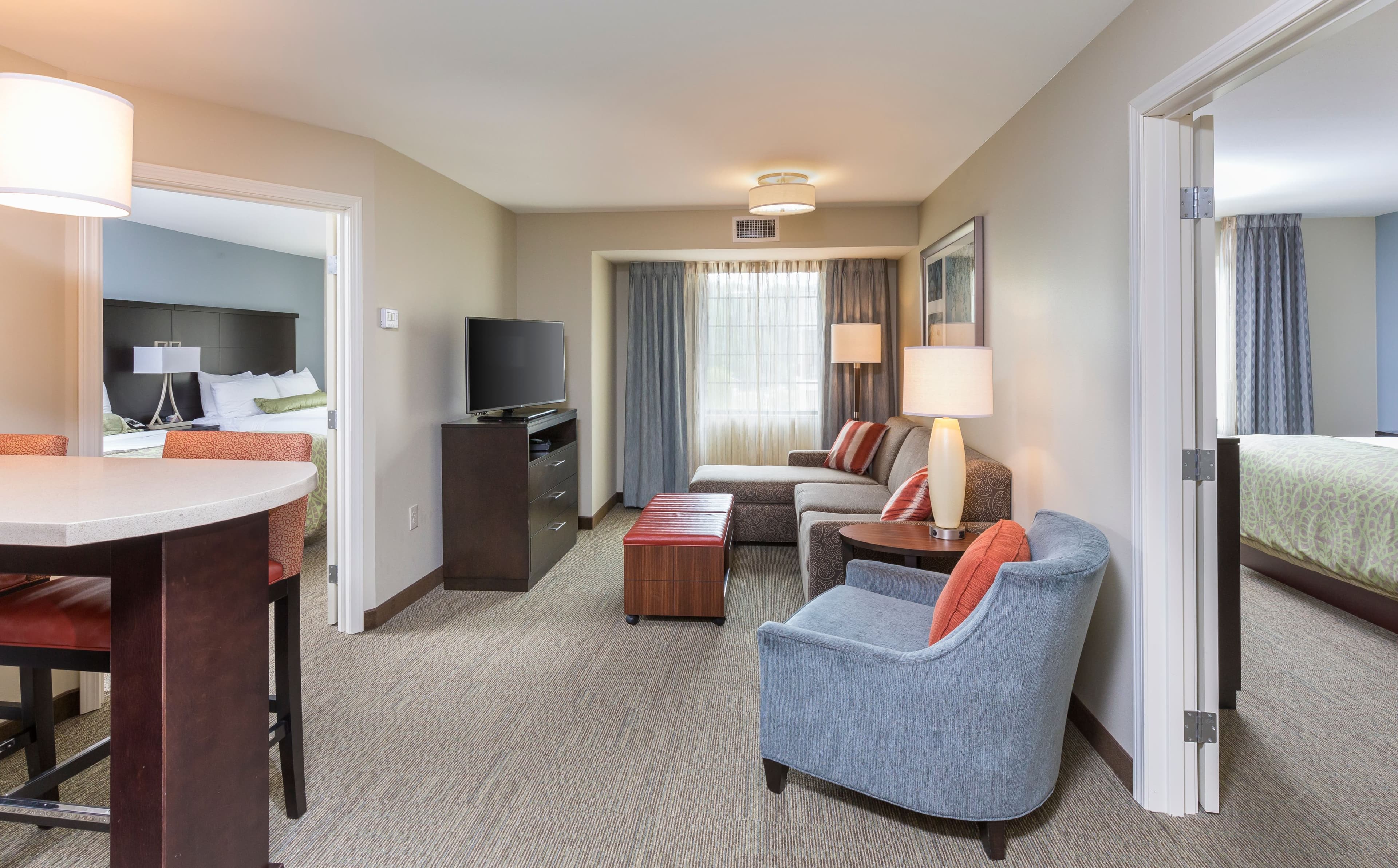 Staybridge Suites Canton — 8