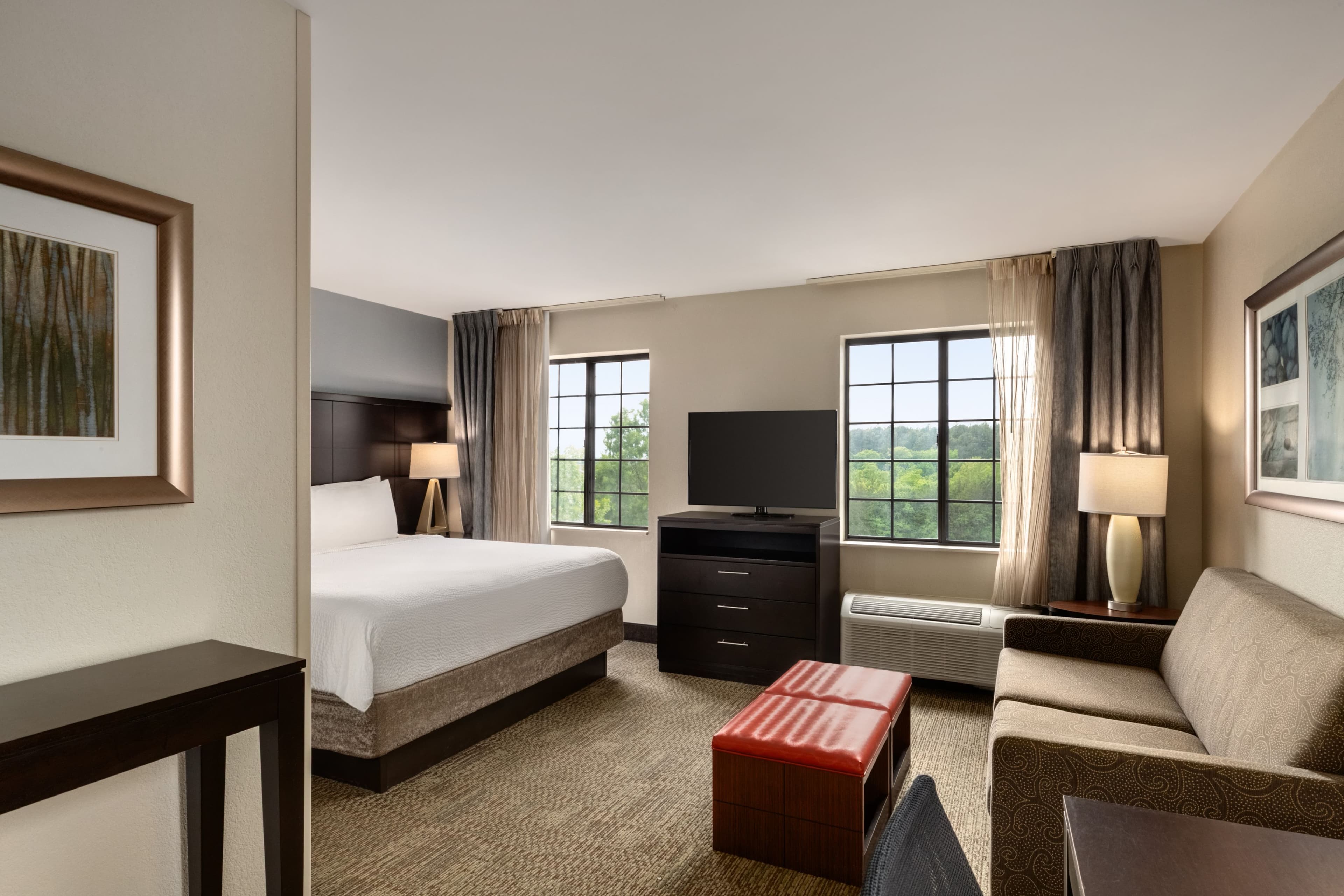 Staybridge Suites Chantilly Dulles Airport — 5