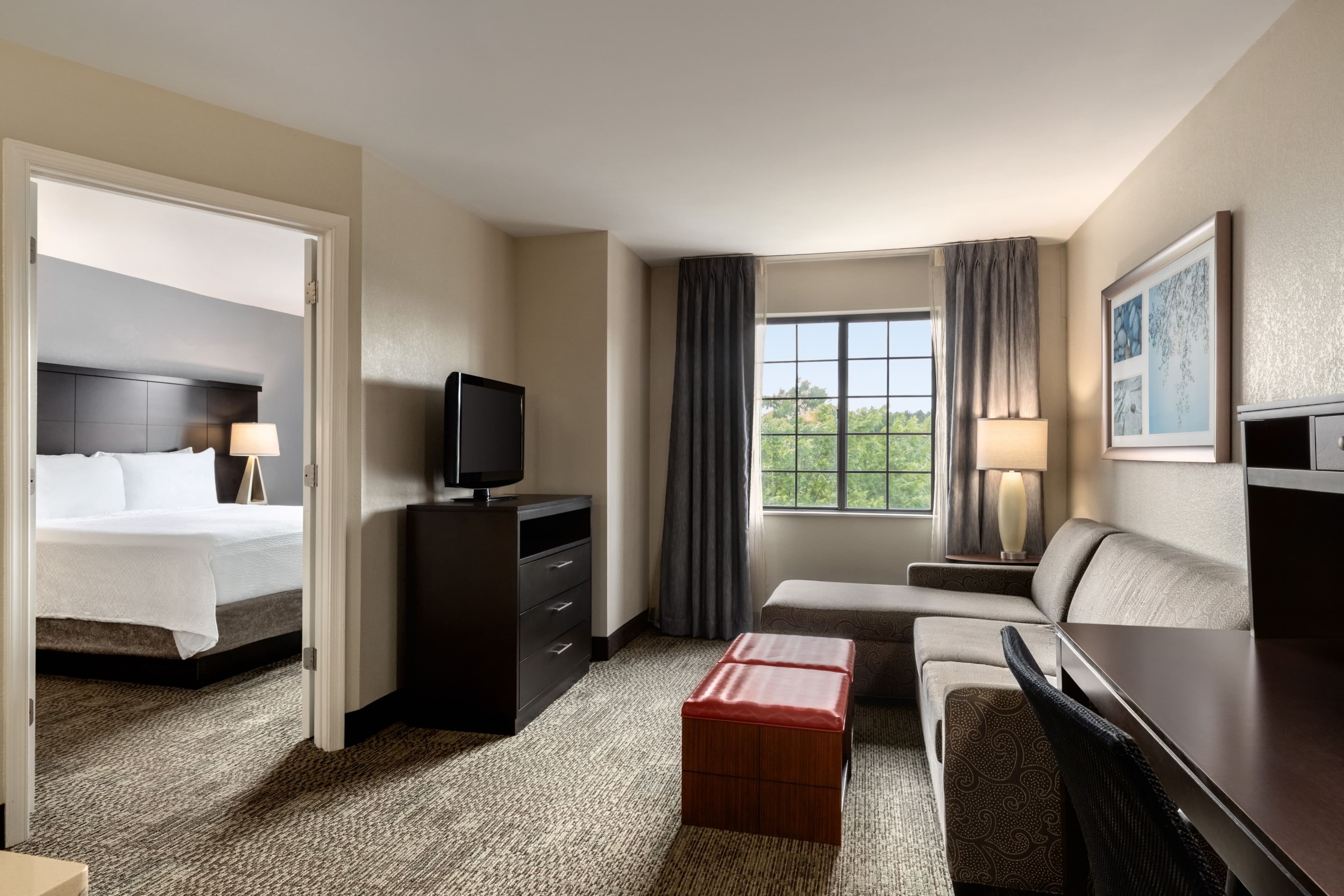 Staybridge Suites Chantilly Dulles Airport — 10