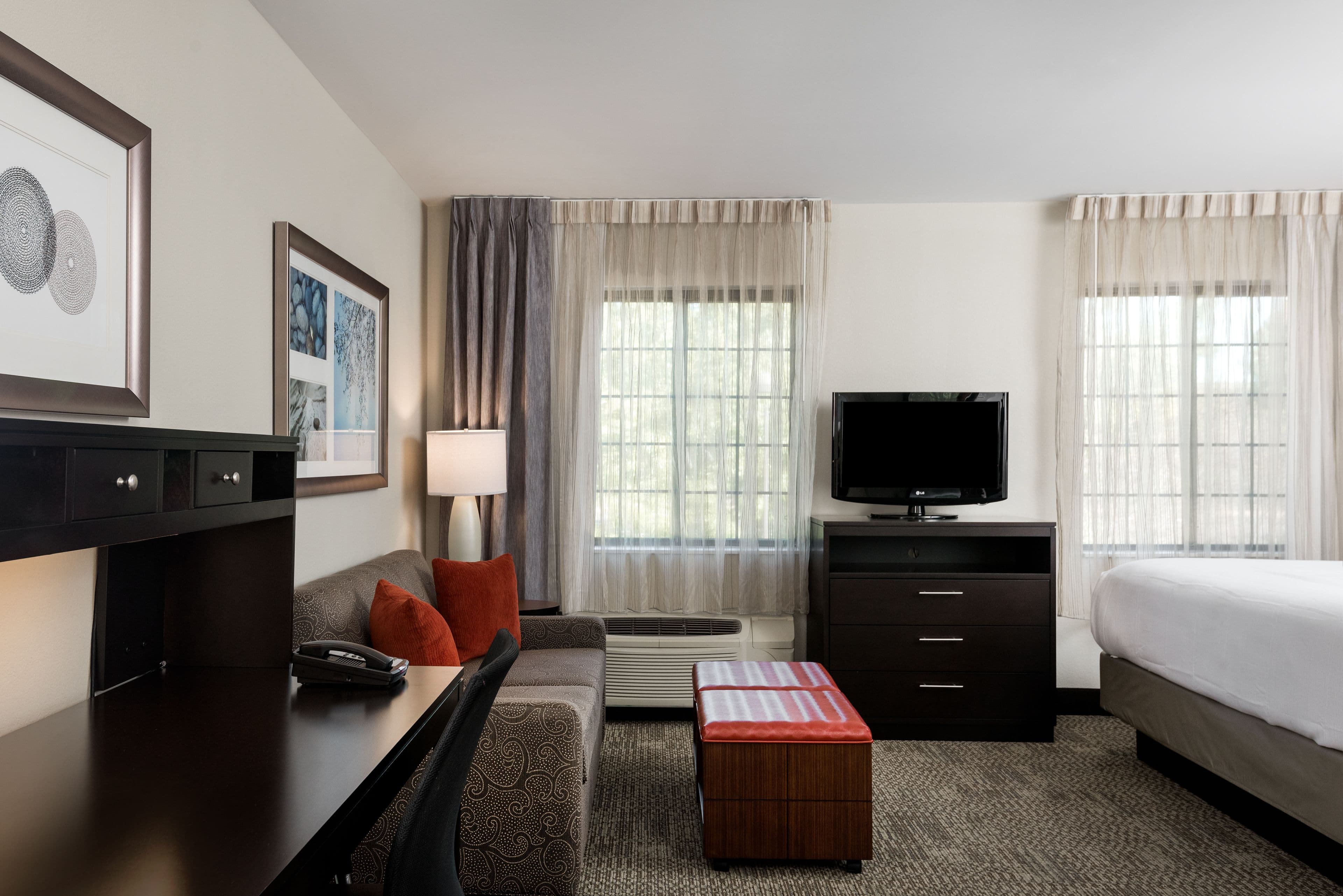 Studio Suite - Image 5
