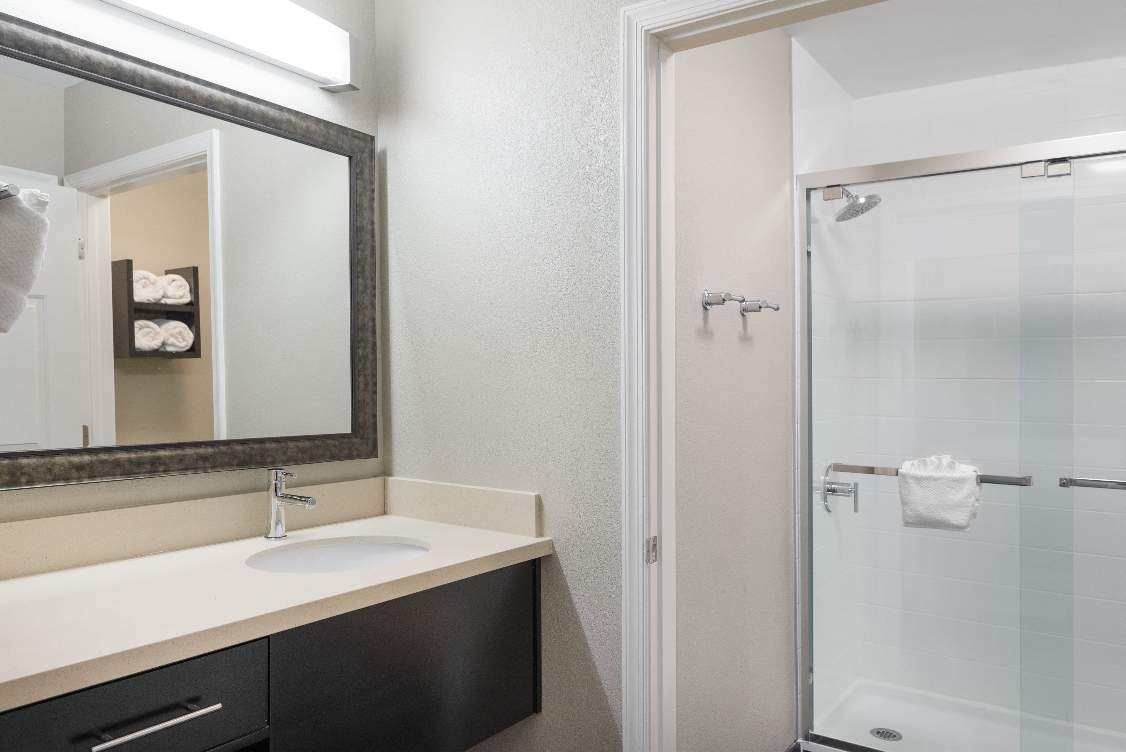 Studio Suite - Image 6