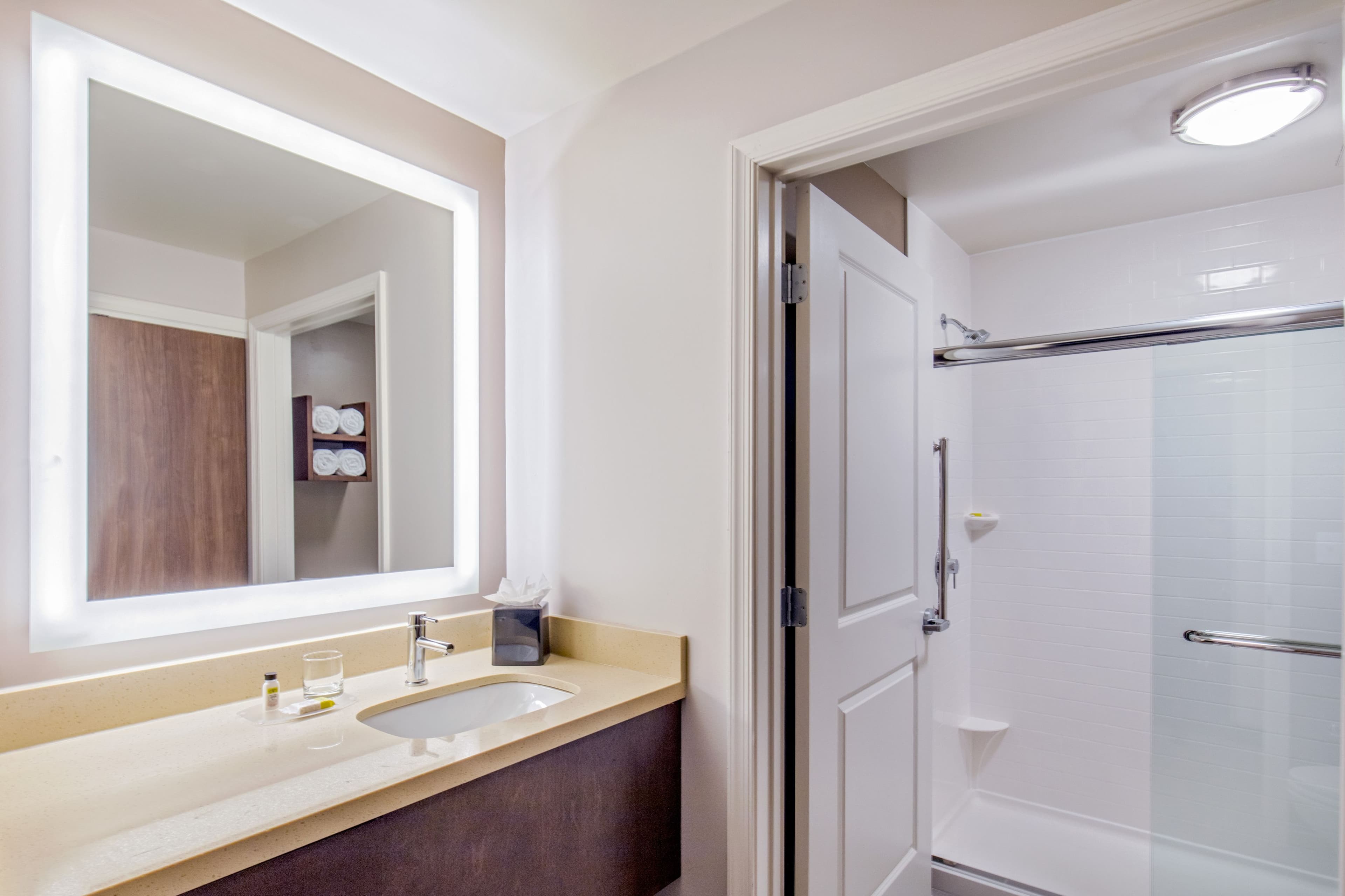Studio Suite - Image 6