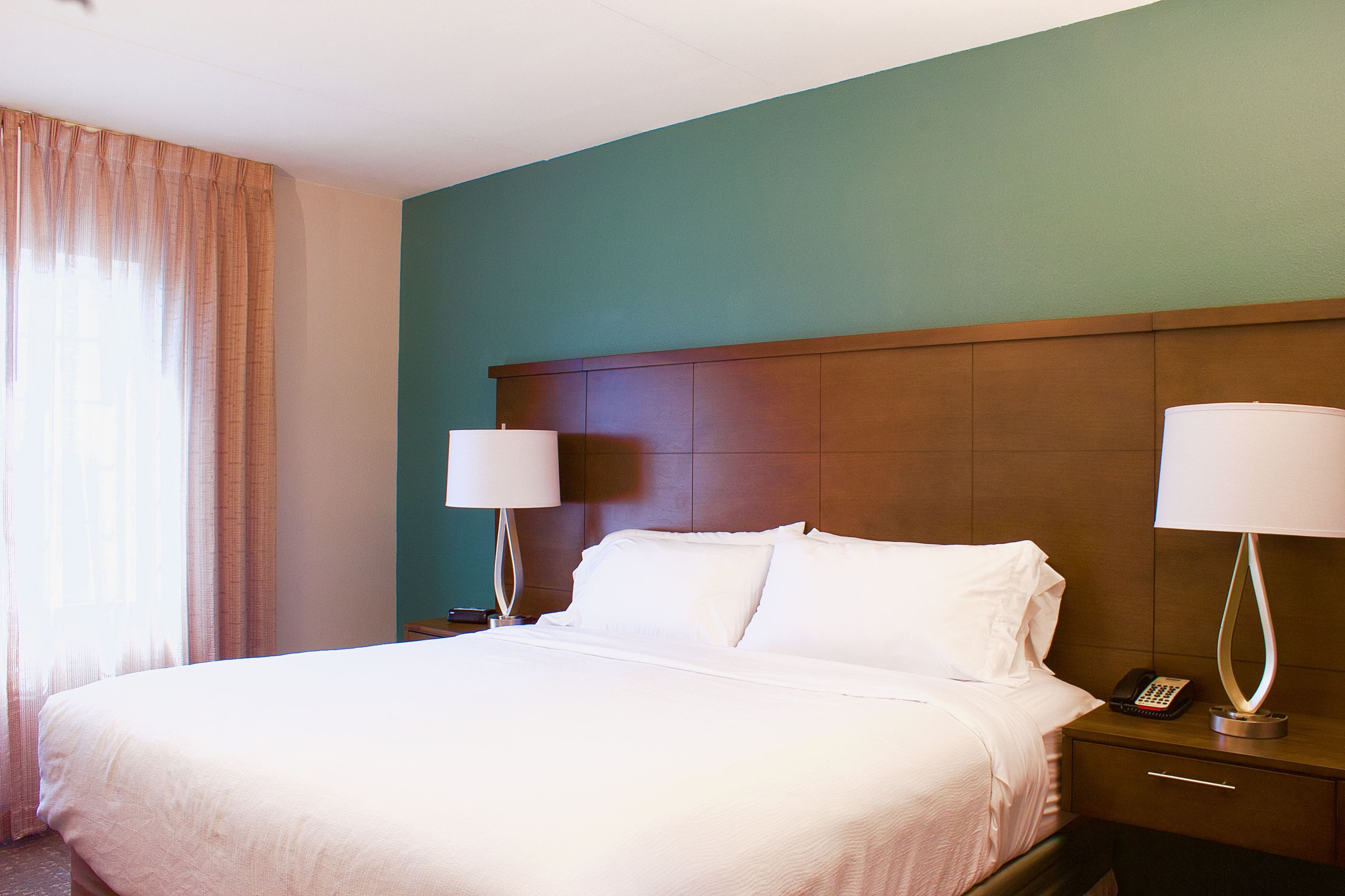 Staybridge Suites Chattanooga-Hamilton Place - Image 2