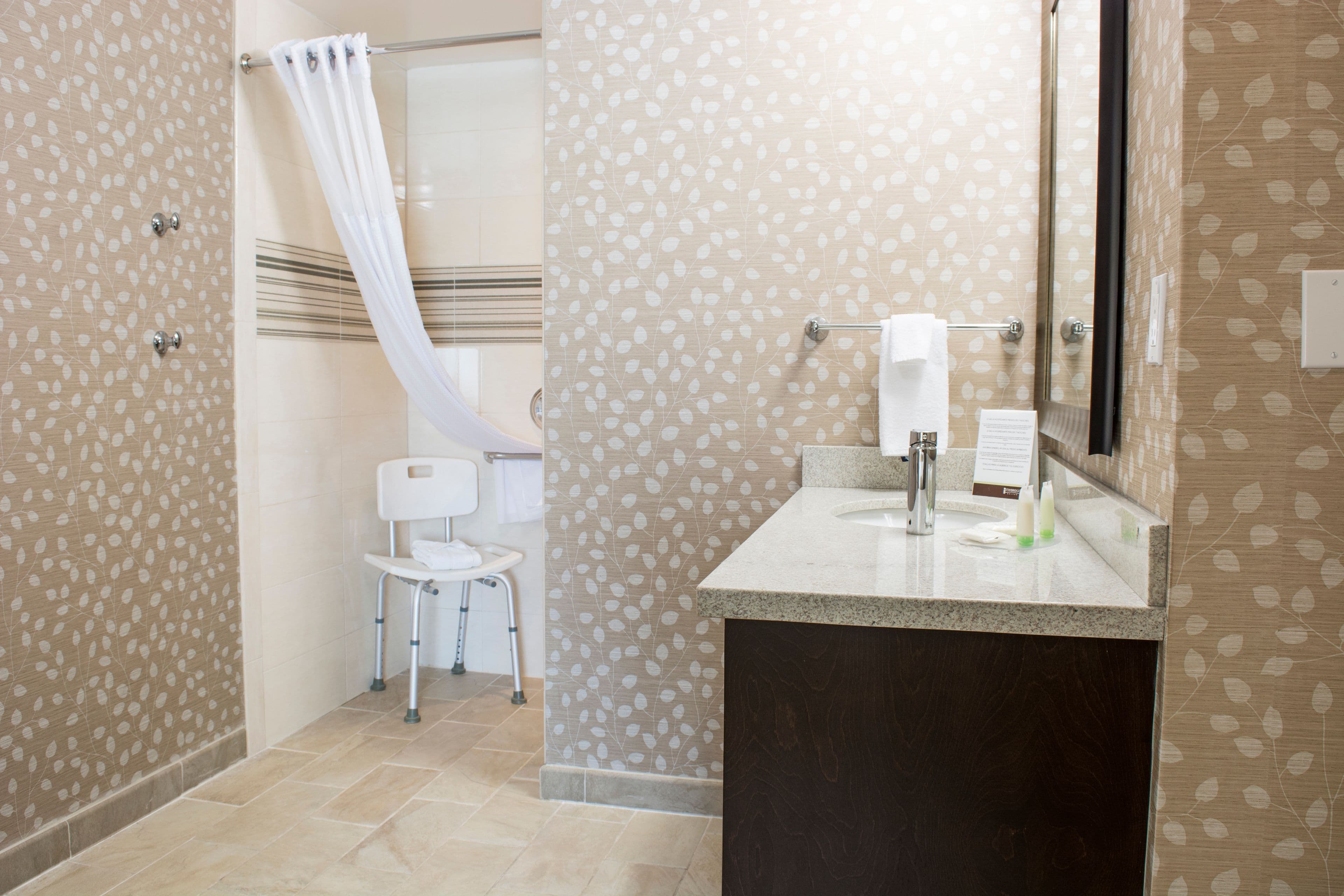 Staybridge Suites Chihuahua - Image 4