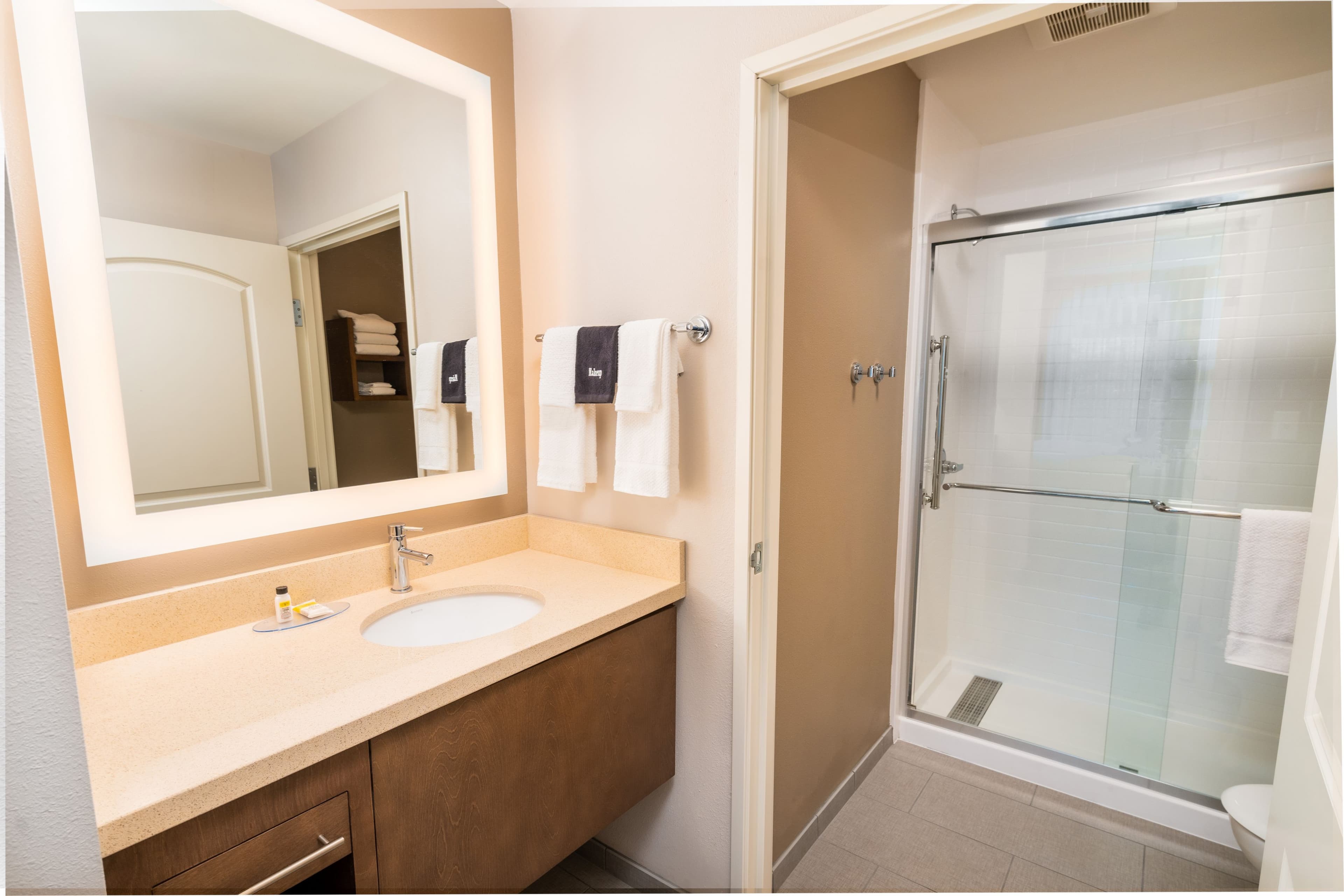 Staybridge Suites Coeur d'Alene — 7