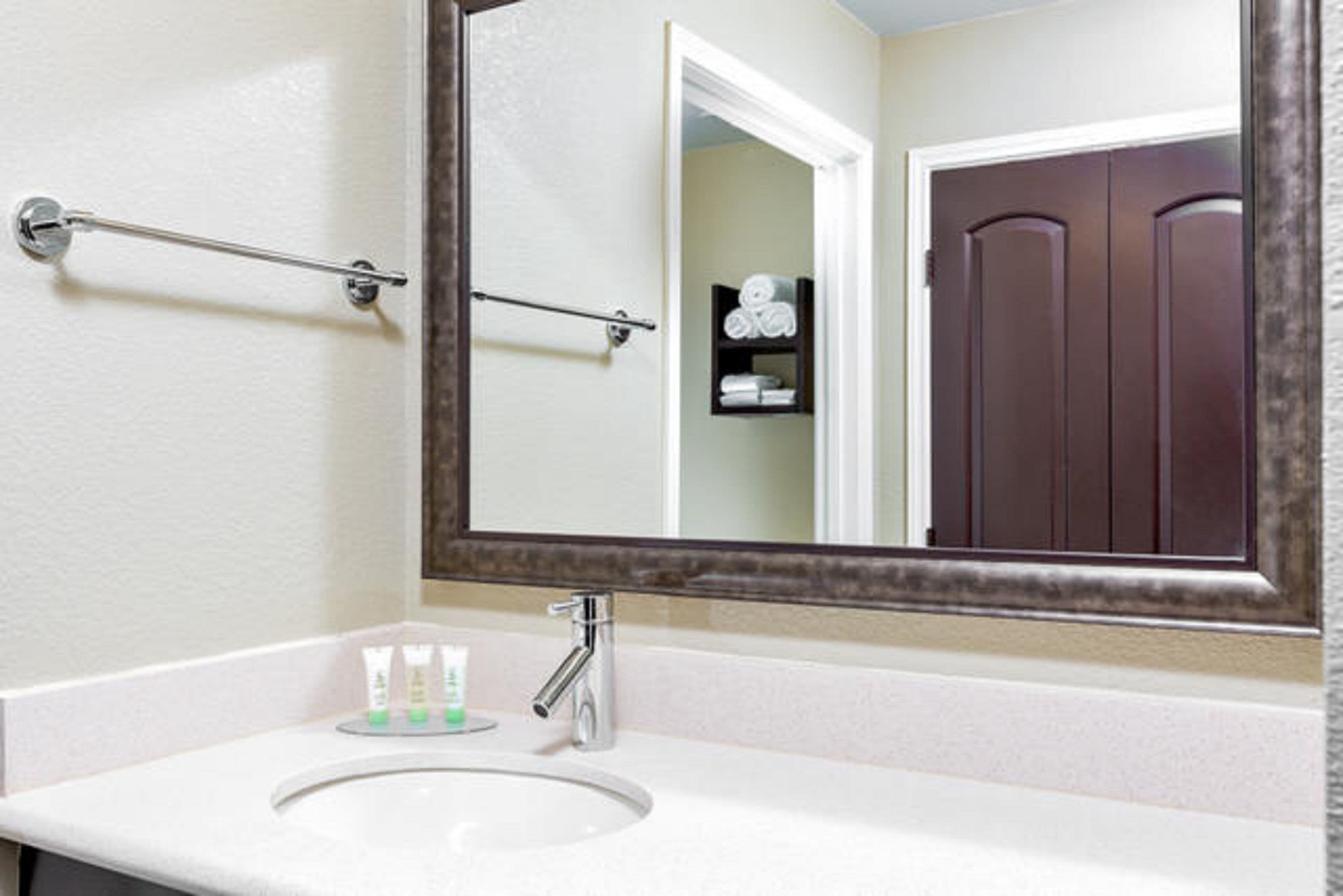 Staybridge Suites College Station - Image 3