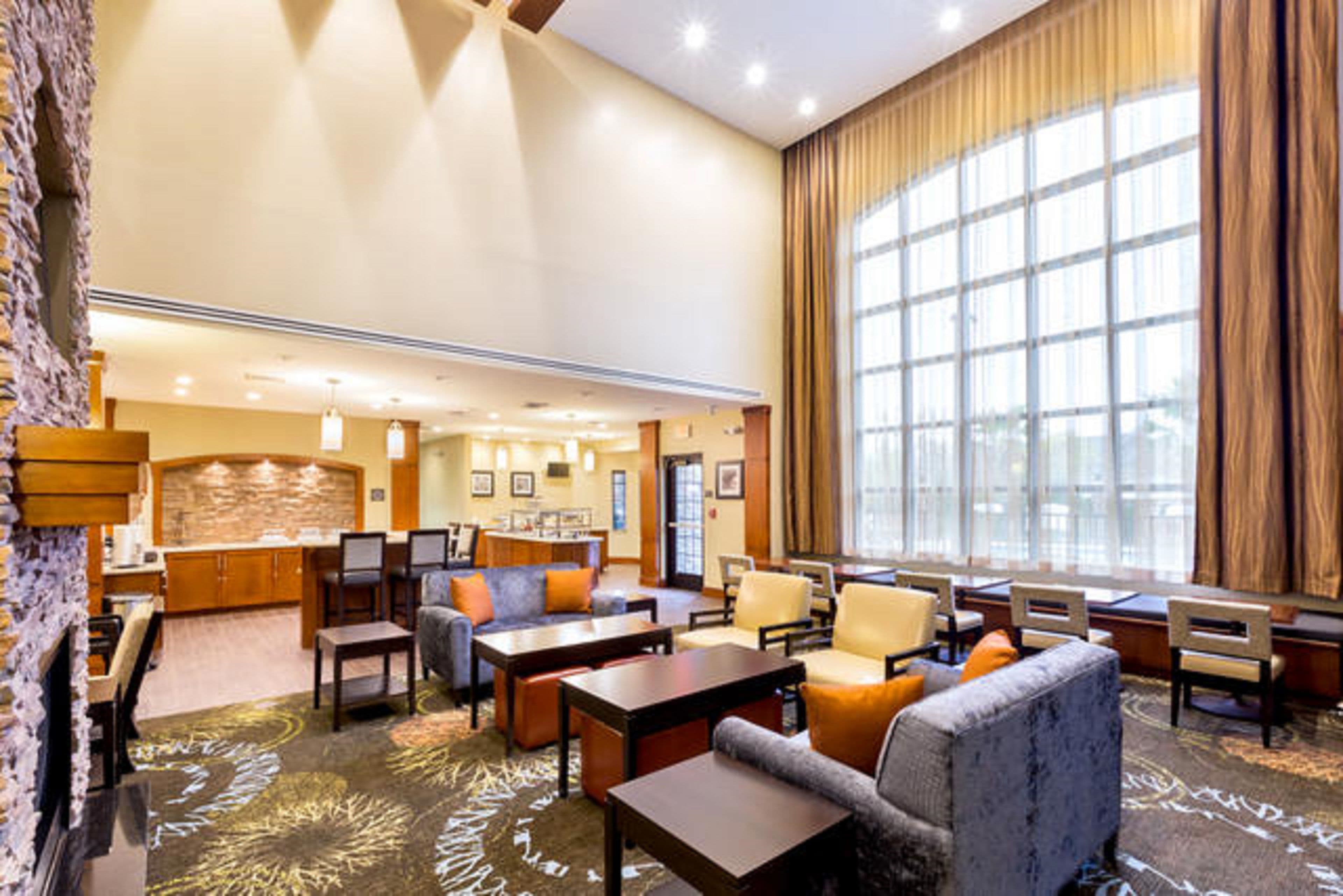 Staybridge Suites College Station - Image 1