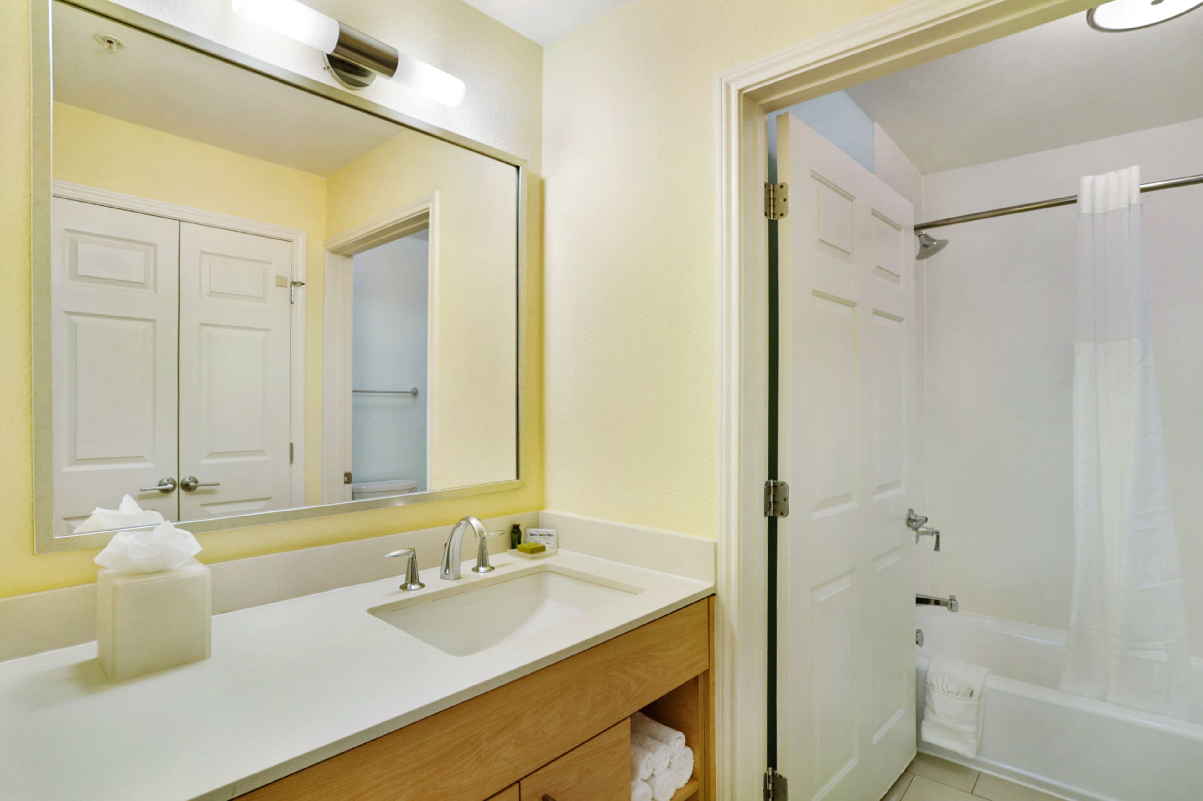 Staybridge Suites Columbia - Baltimore - Image 4