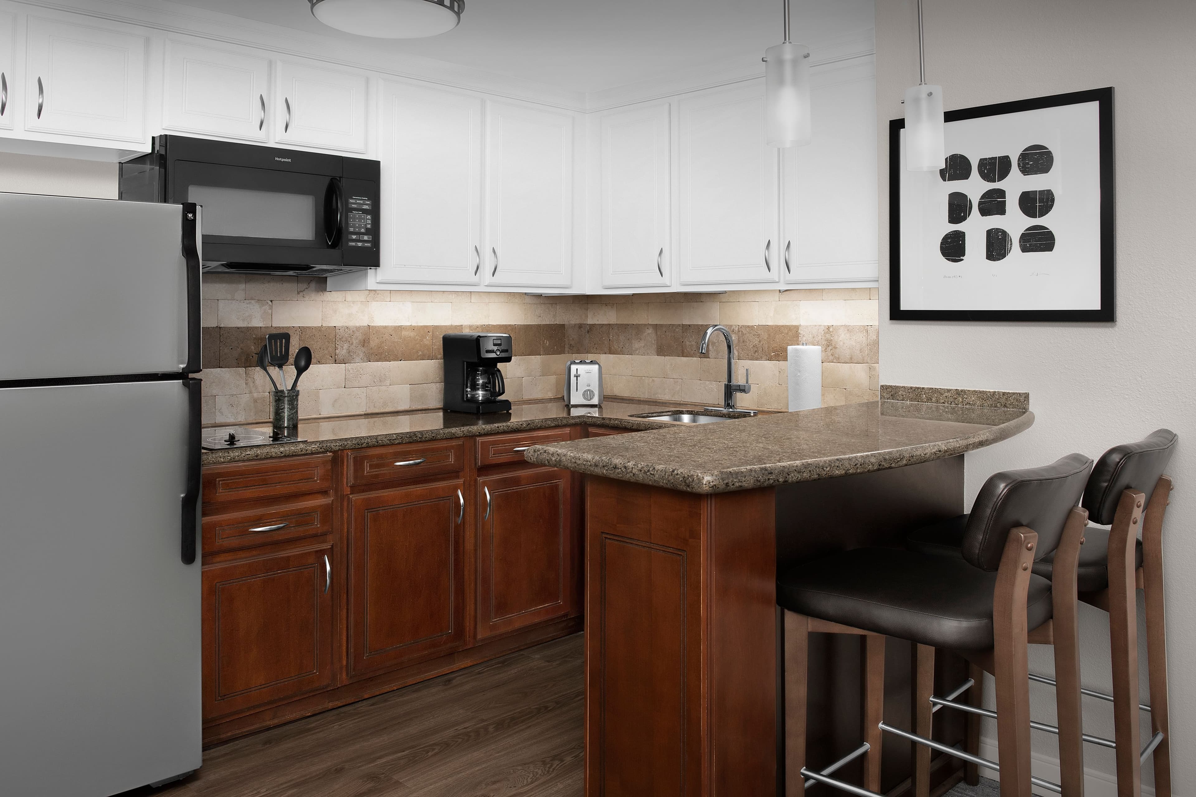 Studio Suite - Image 5