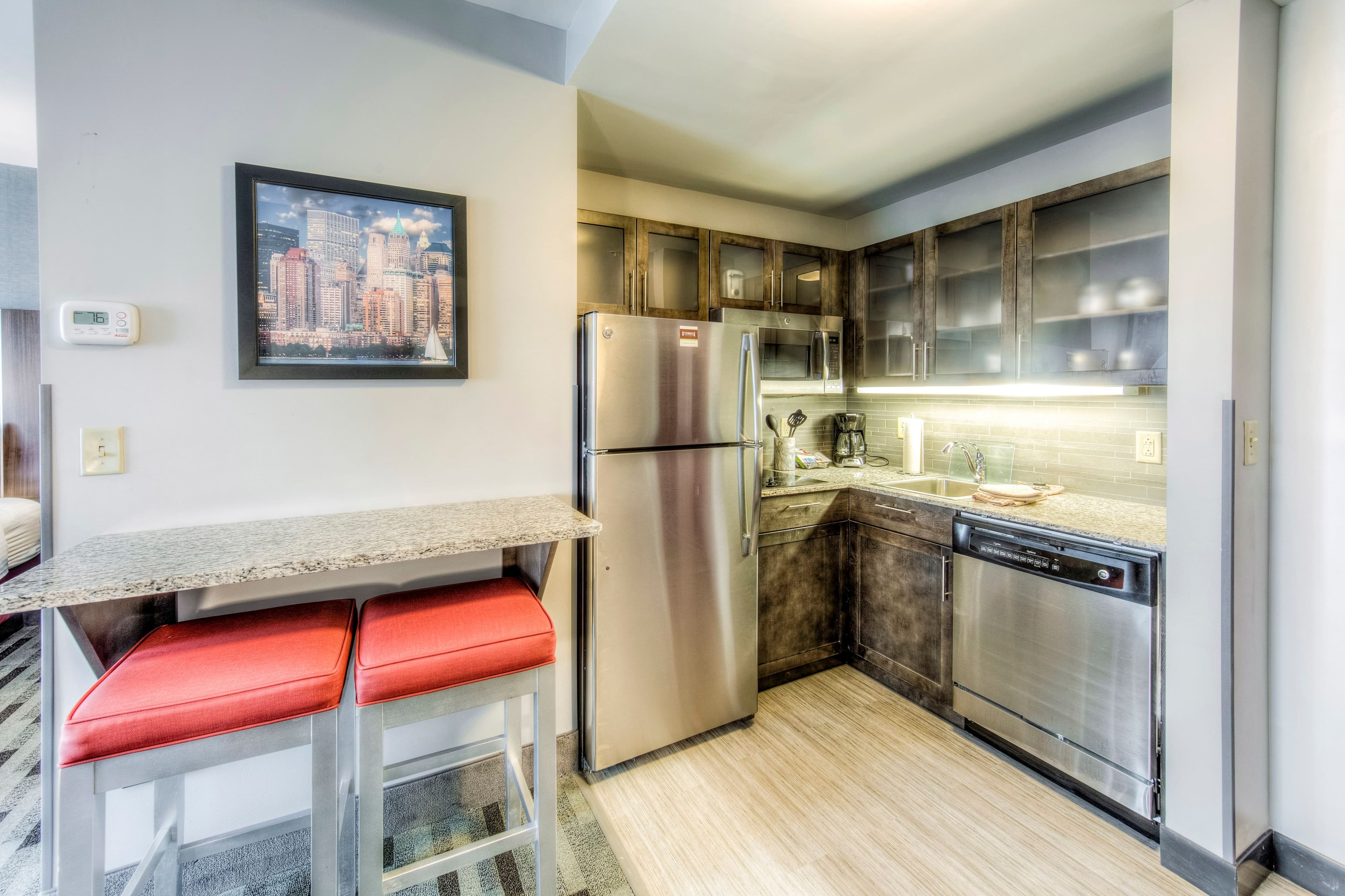 Staybridge Suites Columbus OSU-Medical Center - Image 5