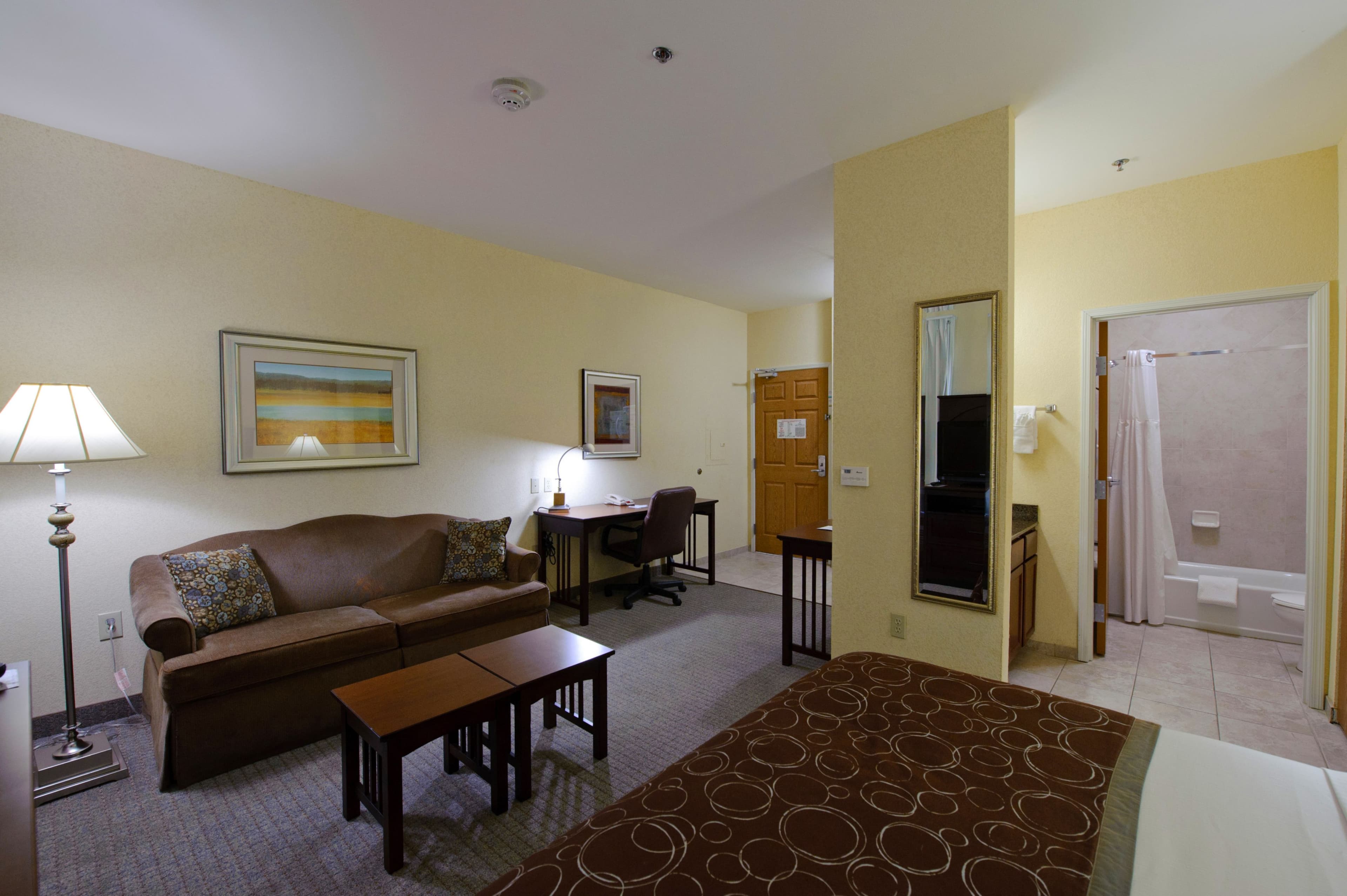 Staybridge Suites Corpus Christi - Image 4