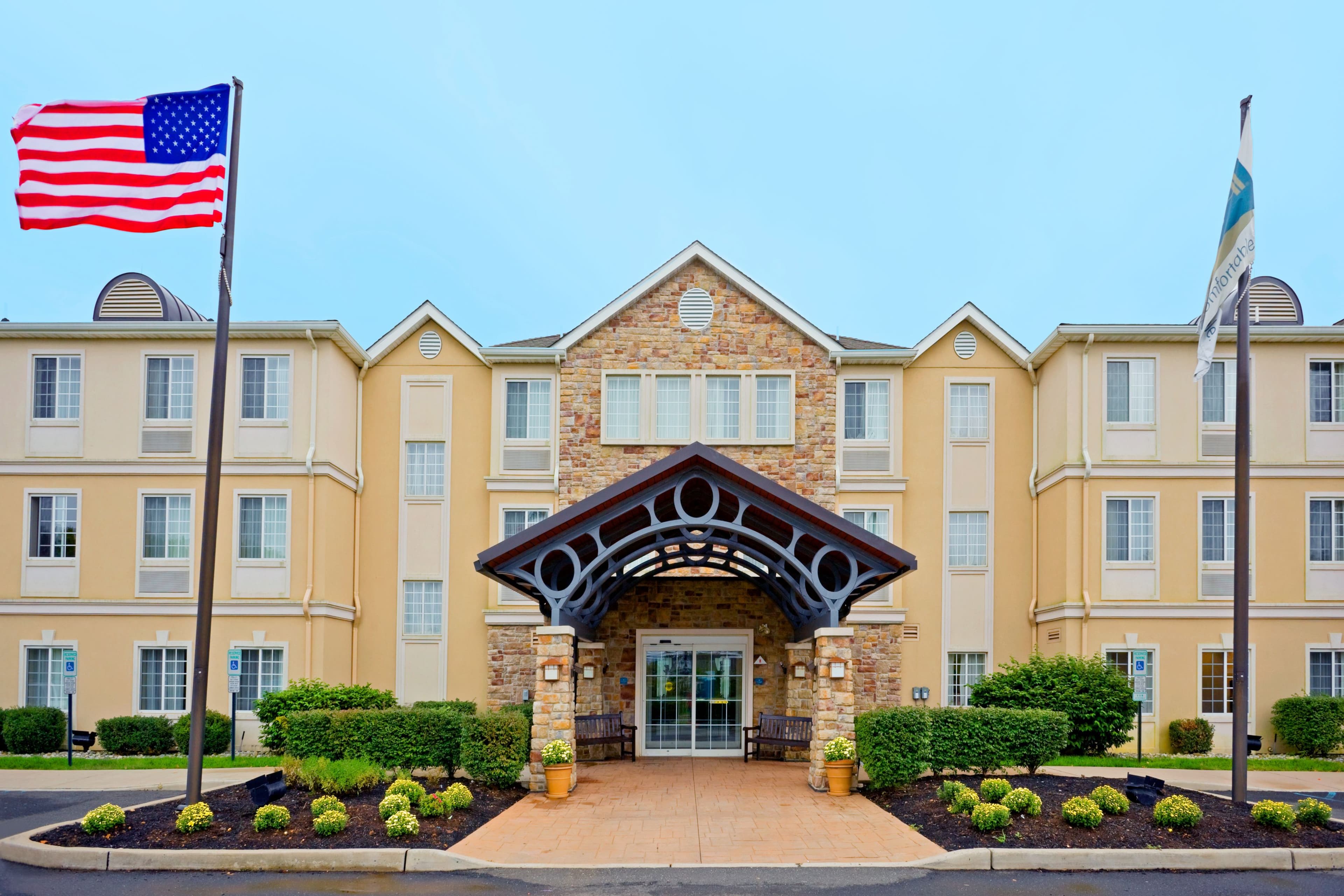 Staybridge Suites Cranbury-South Brunswick - Image 1