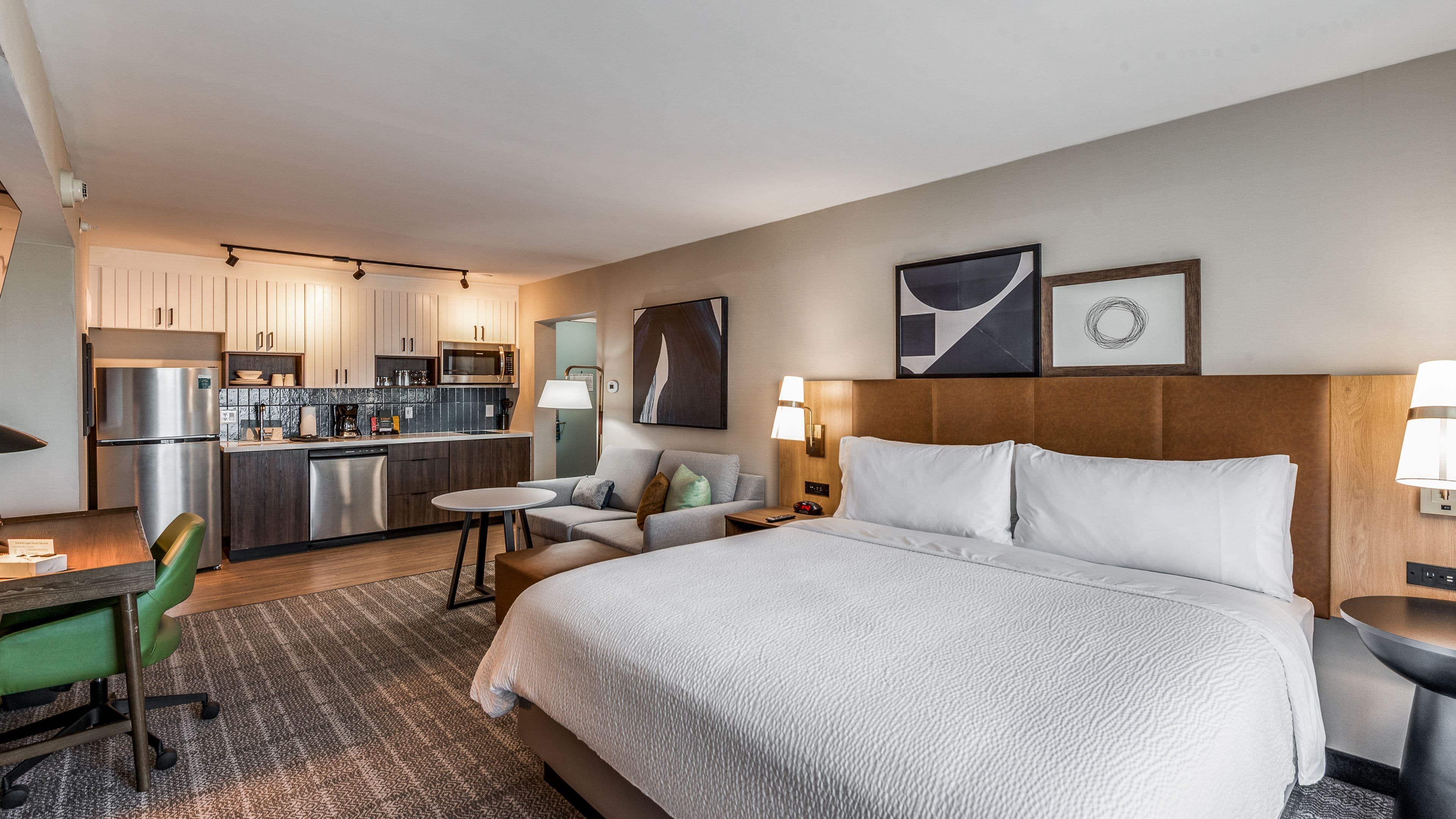 Staybridge Suites Dallas Market Ctr Love Field — 8