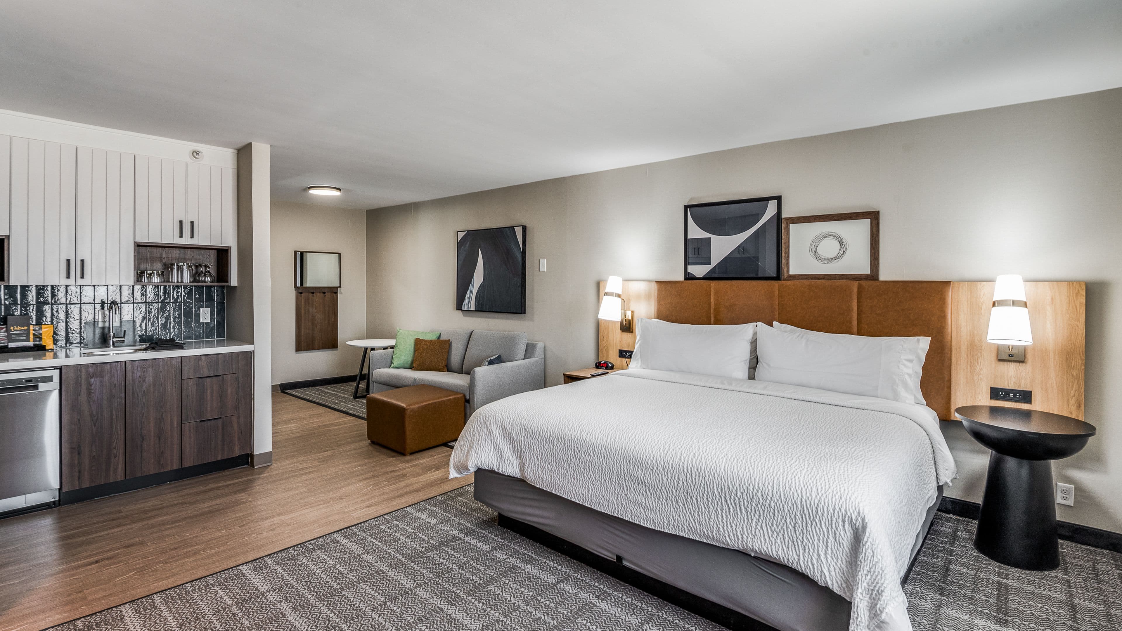 Staybridge Suites Dallas Market Ctr Love Field — 9