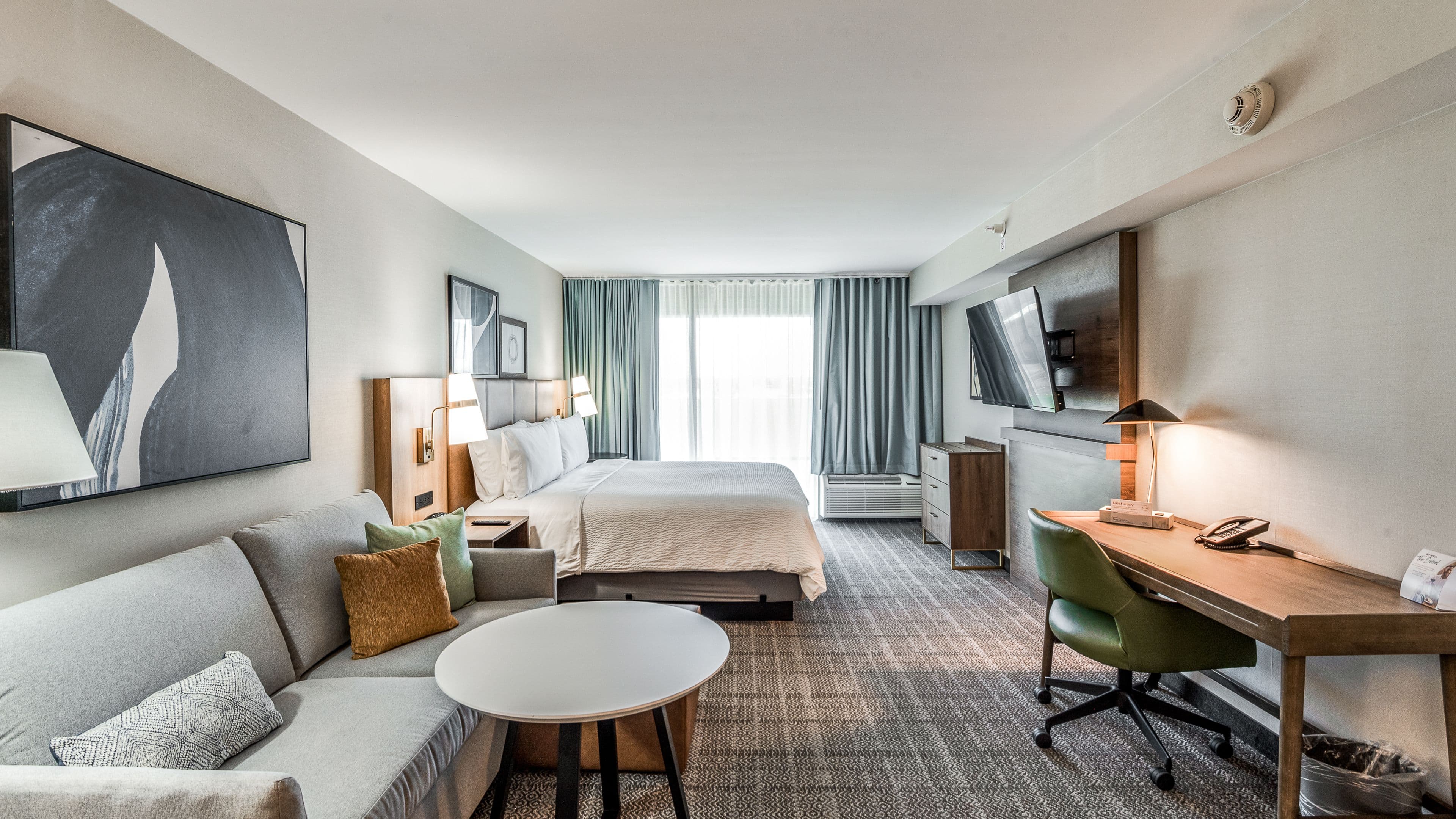 Staybridge Suites Dallas Market Ctr Love Field — 6