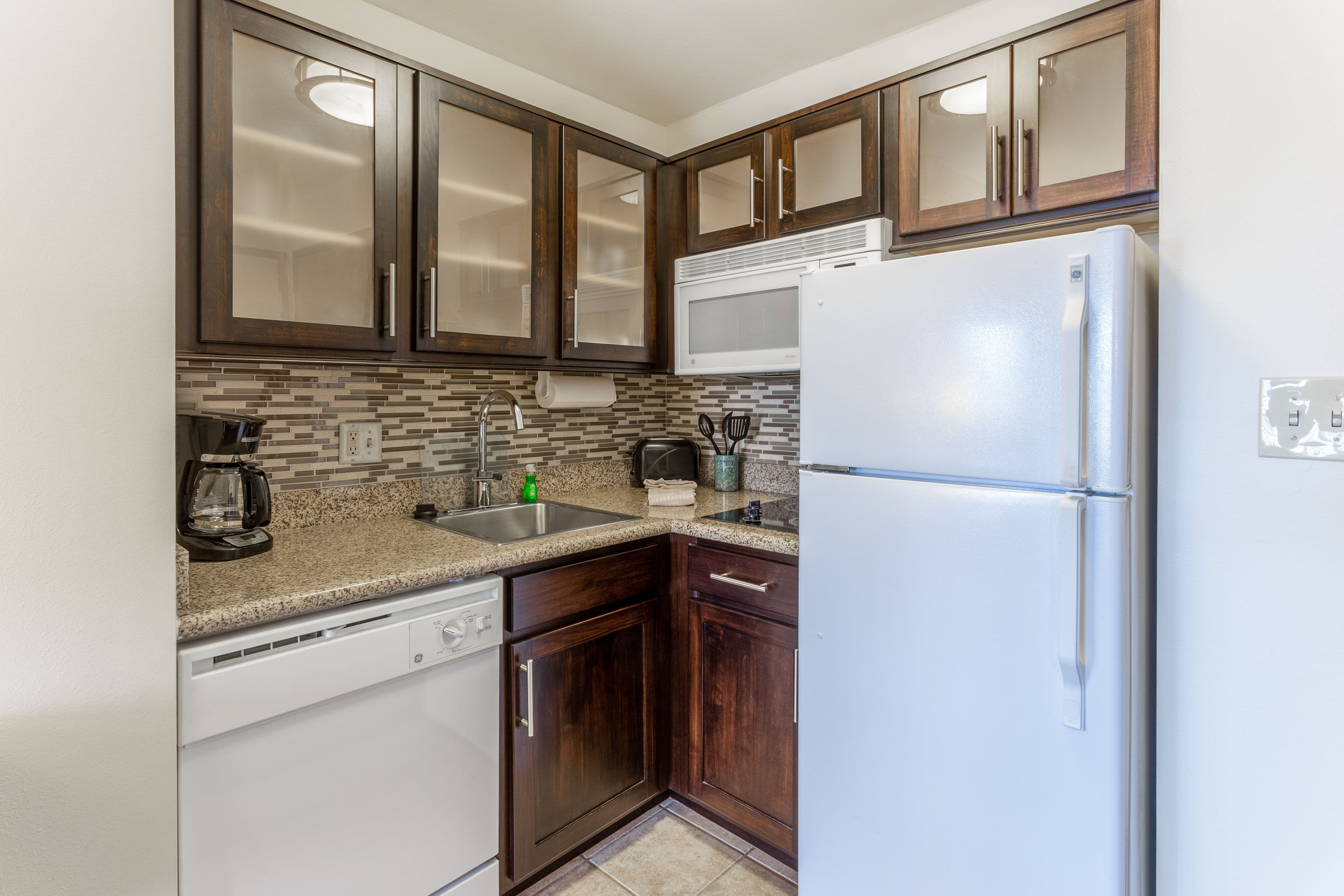 Staybridge Suites Davenport - Image 3