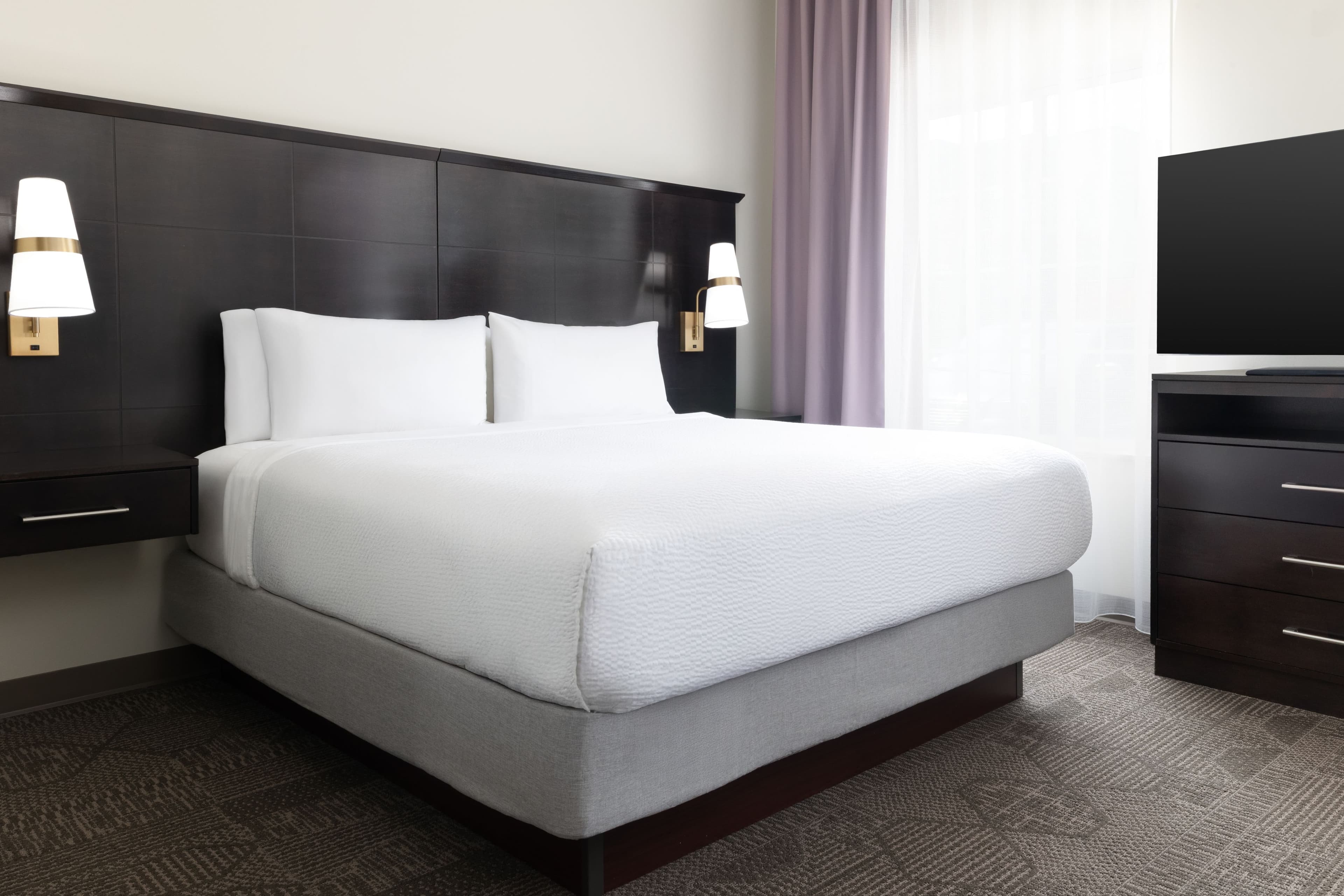 Staybridge Suites Denver - Central Park — 7