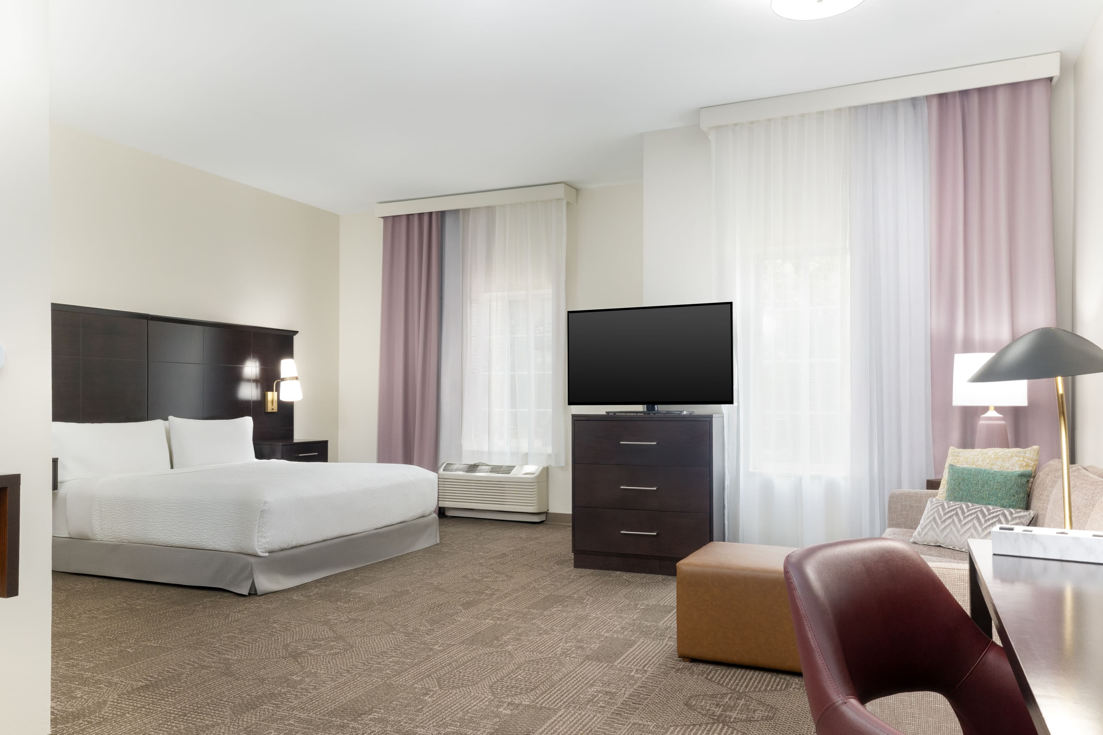 Staybridge Suites Denver - Central Park — 10