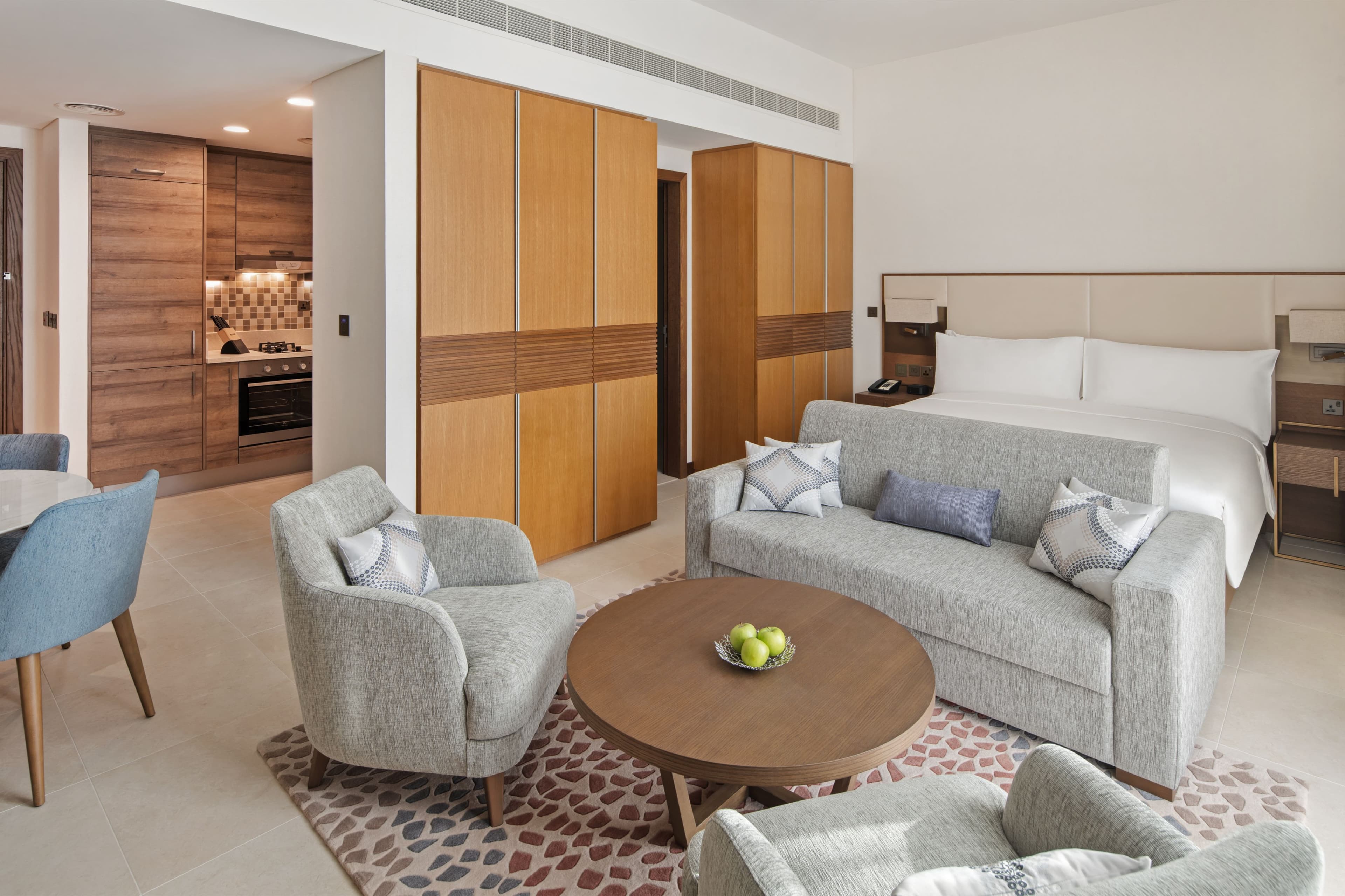 Staybridge Suites Dubai Al-Maktoum Airport — 2