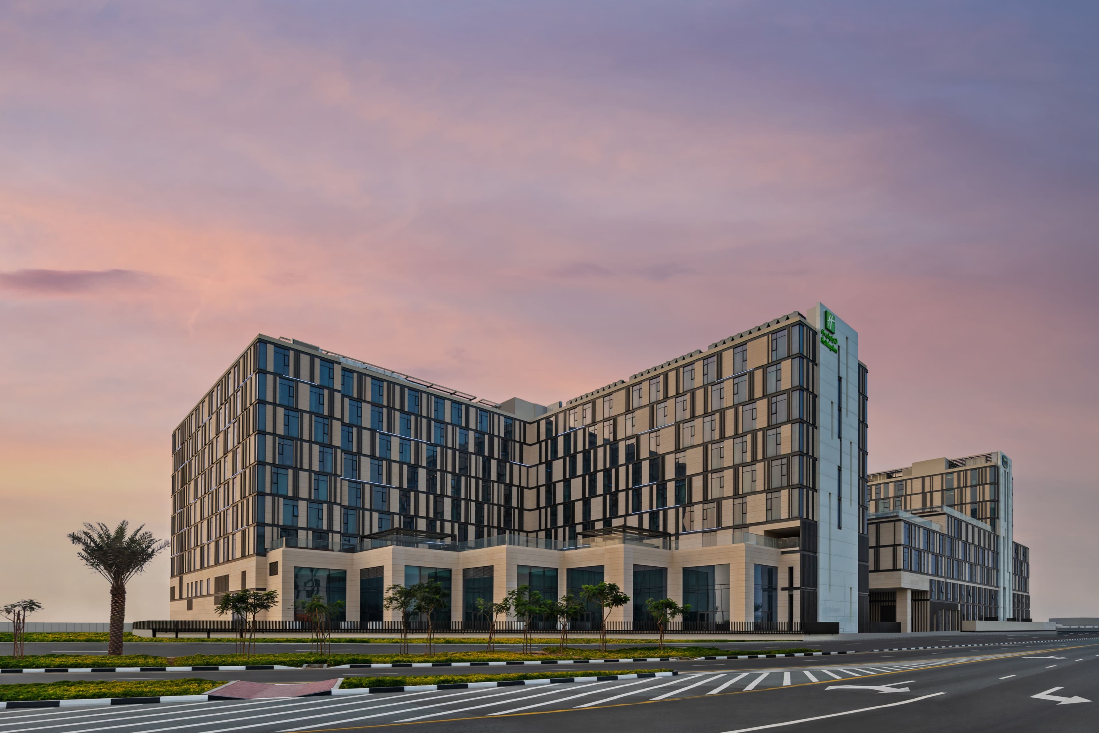 Staybridge Suites Dubai Al-Maktoum Airport - Image 1