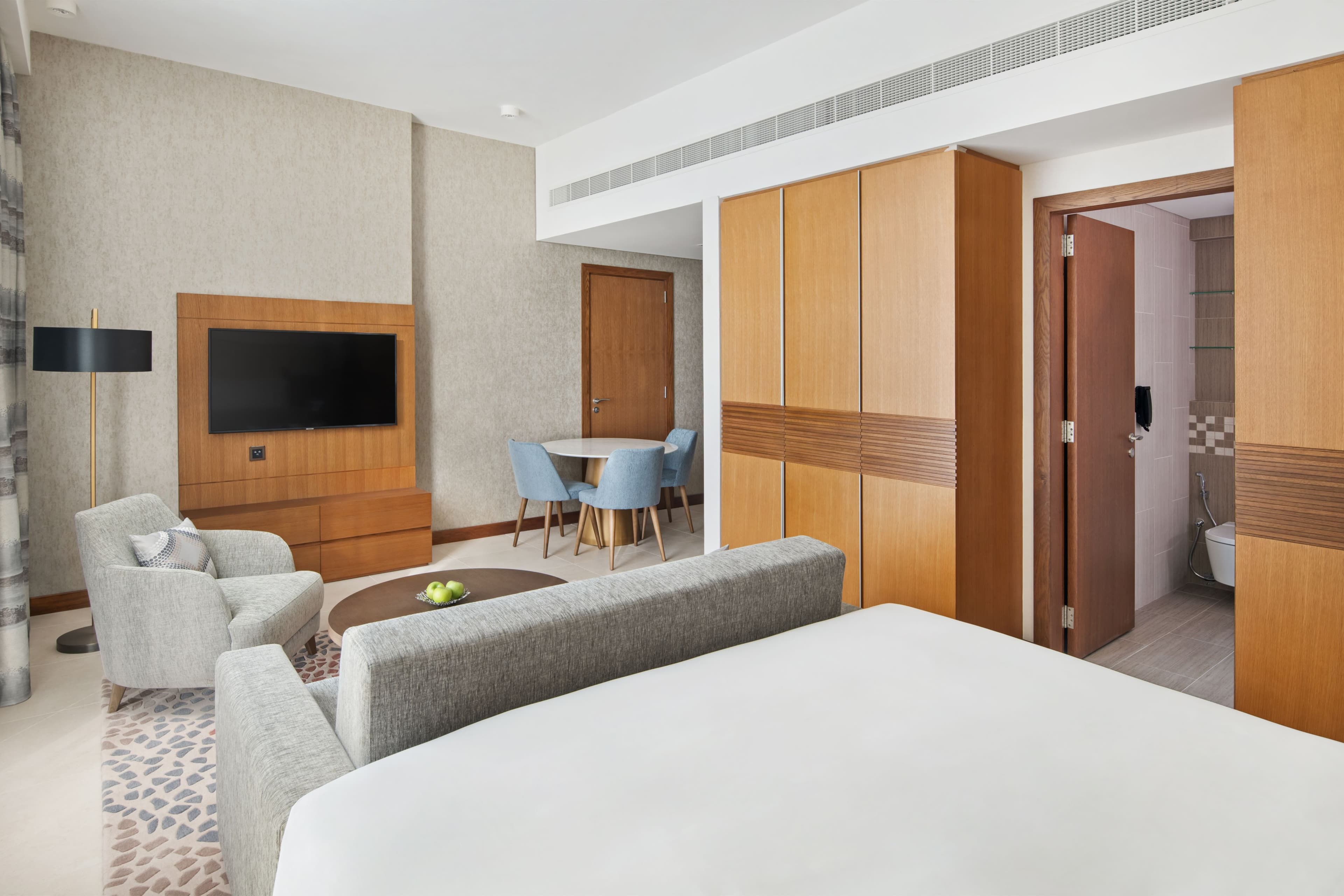Staybridge Suites Dubai Al-Maktoum Airport — 4
