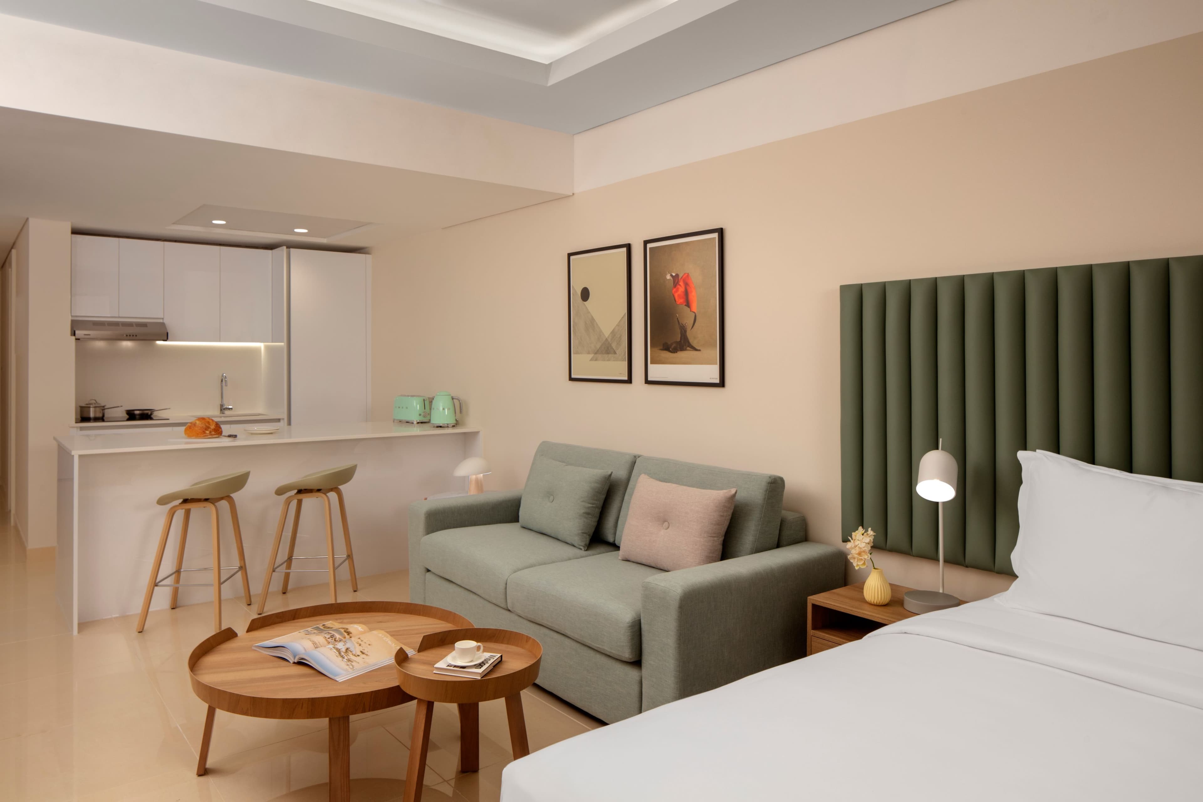 Staybridge Suites Dubai Internet City - Image 3