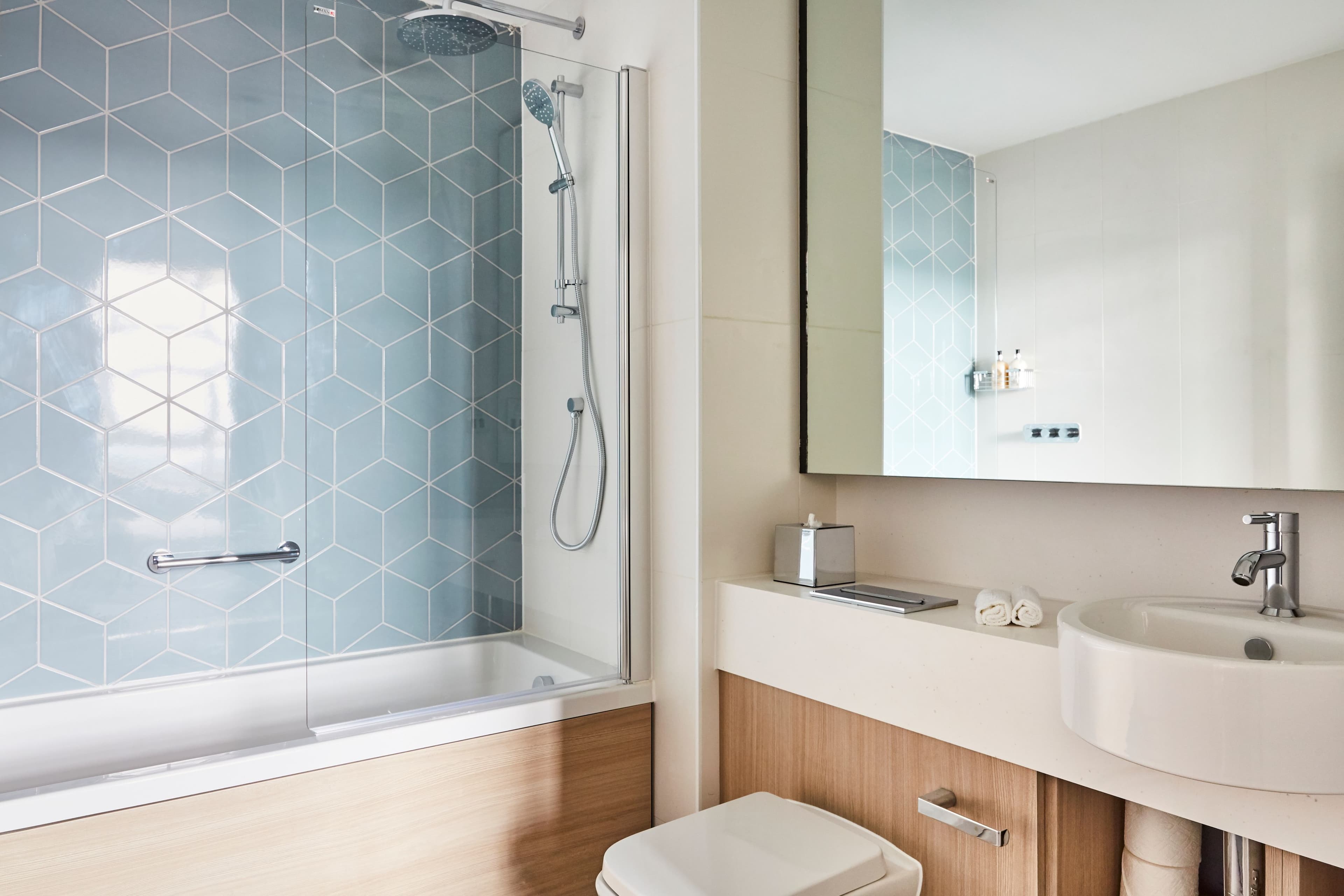 Staybridge Suites Dundee - Image 5