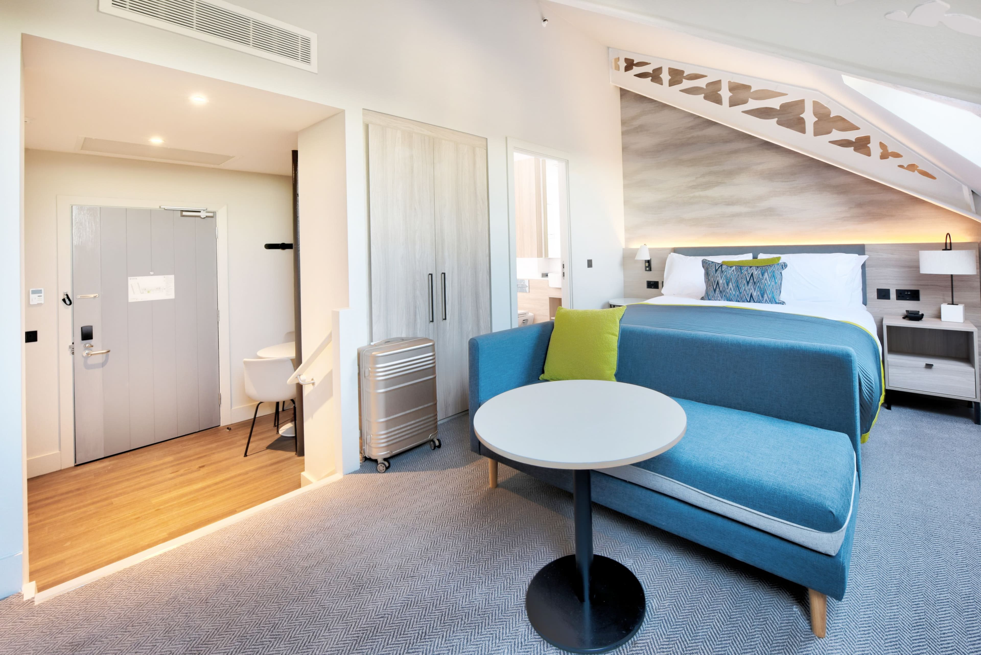 Staybridge Suites Dundee - Image 4