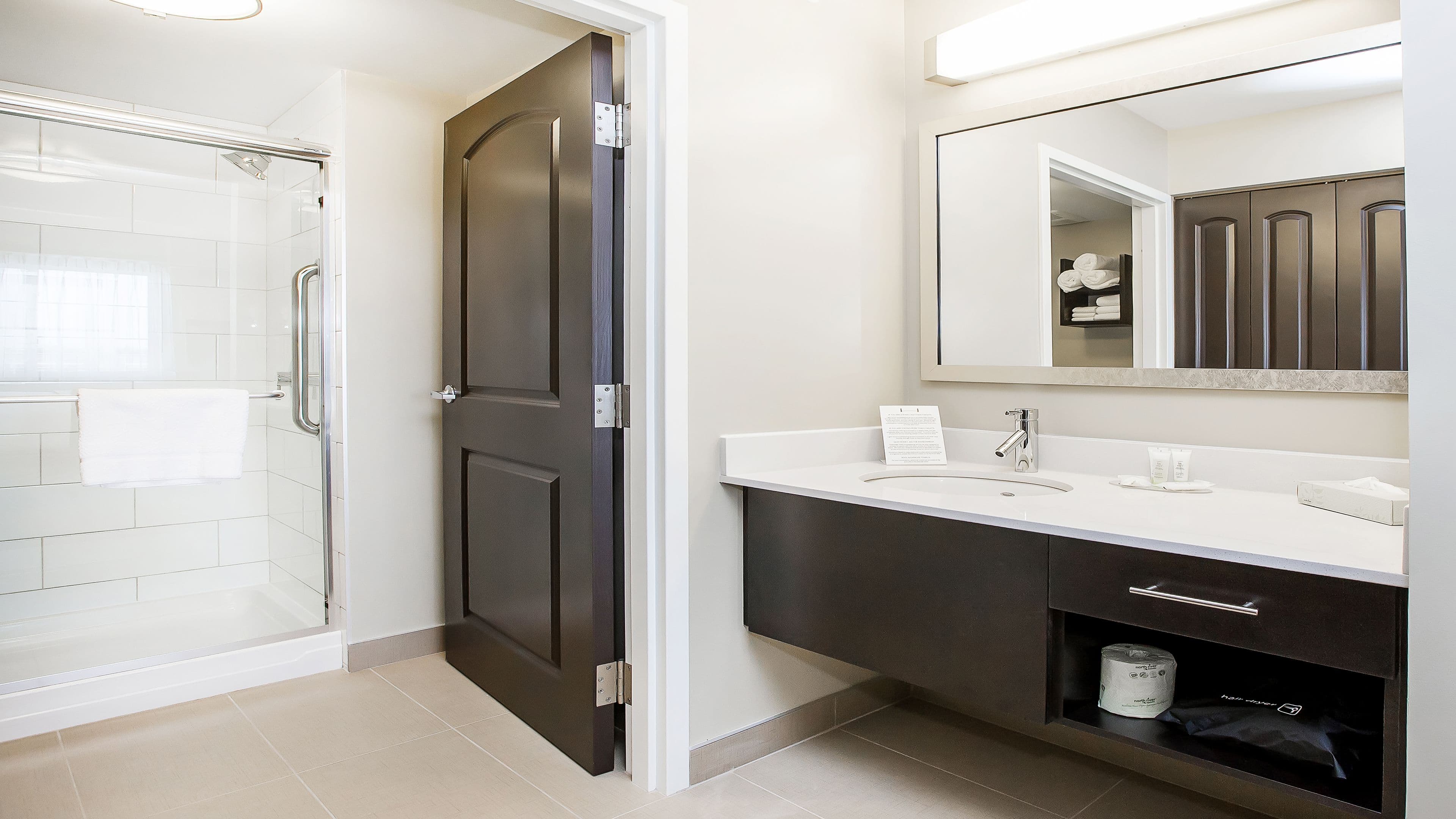 Staybridge Suites West Edmonton - Image 5