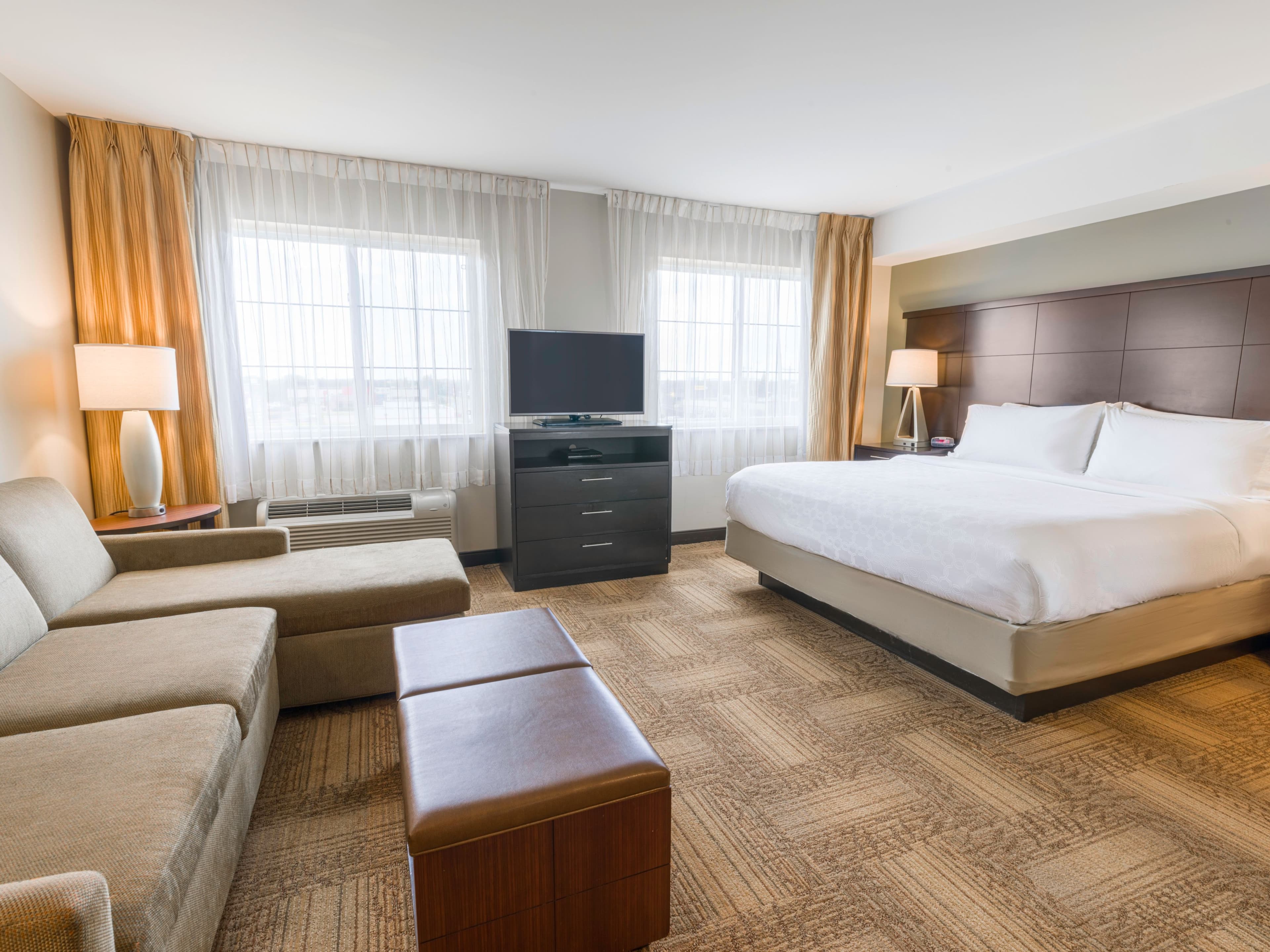 Staybridge Suites West Edmonton - Image 3