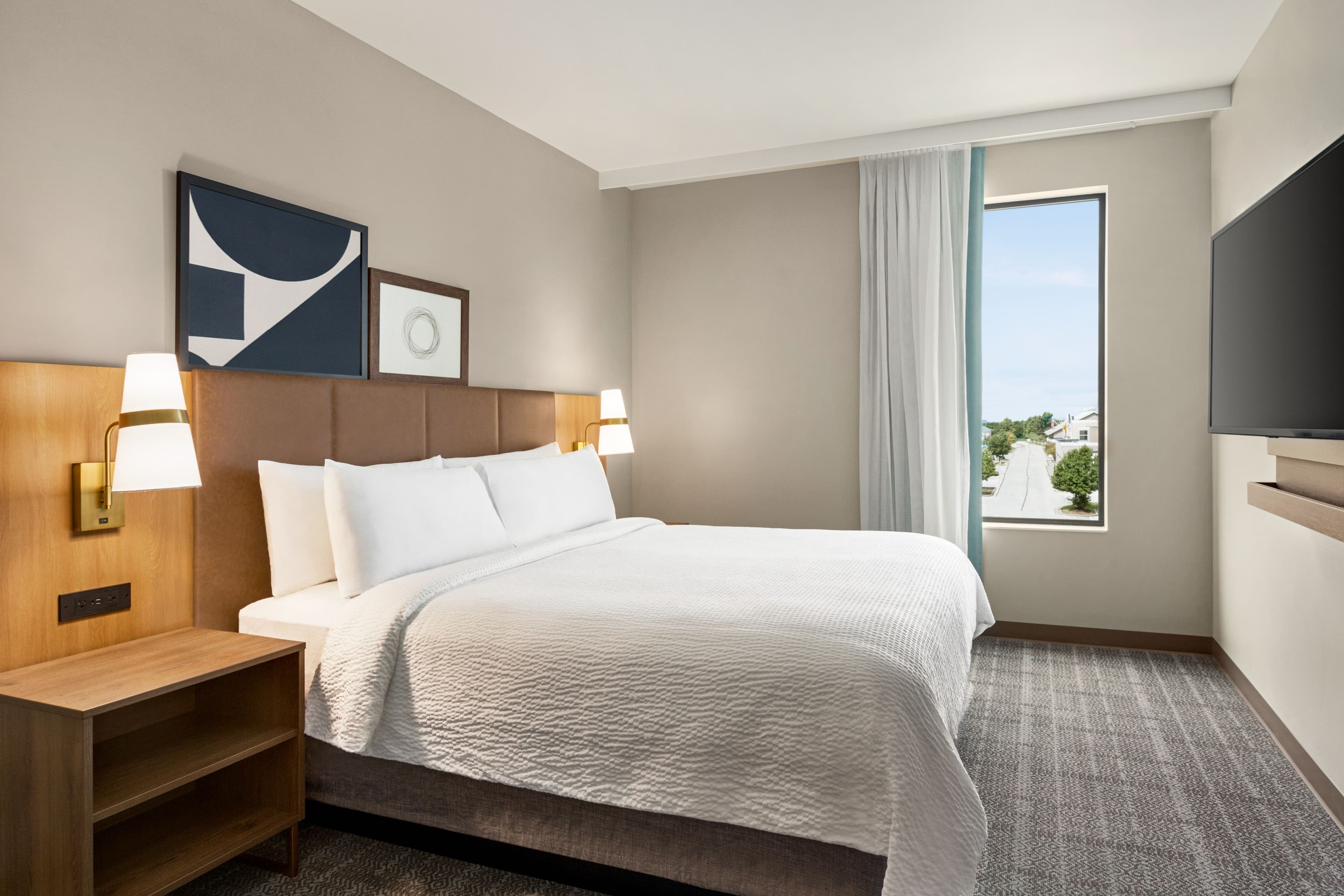 Staybridge Suites Toronto Airport East - Image 2