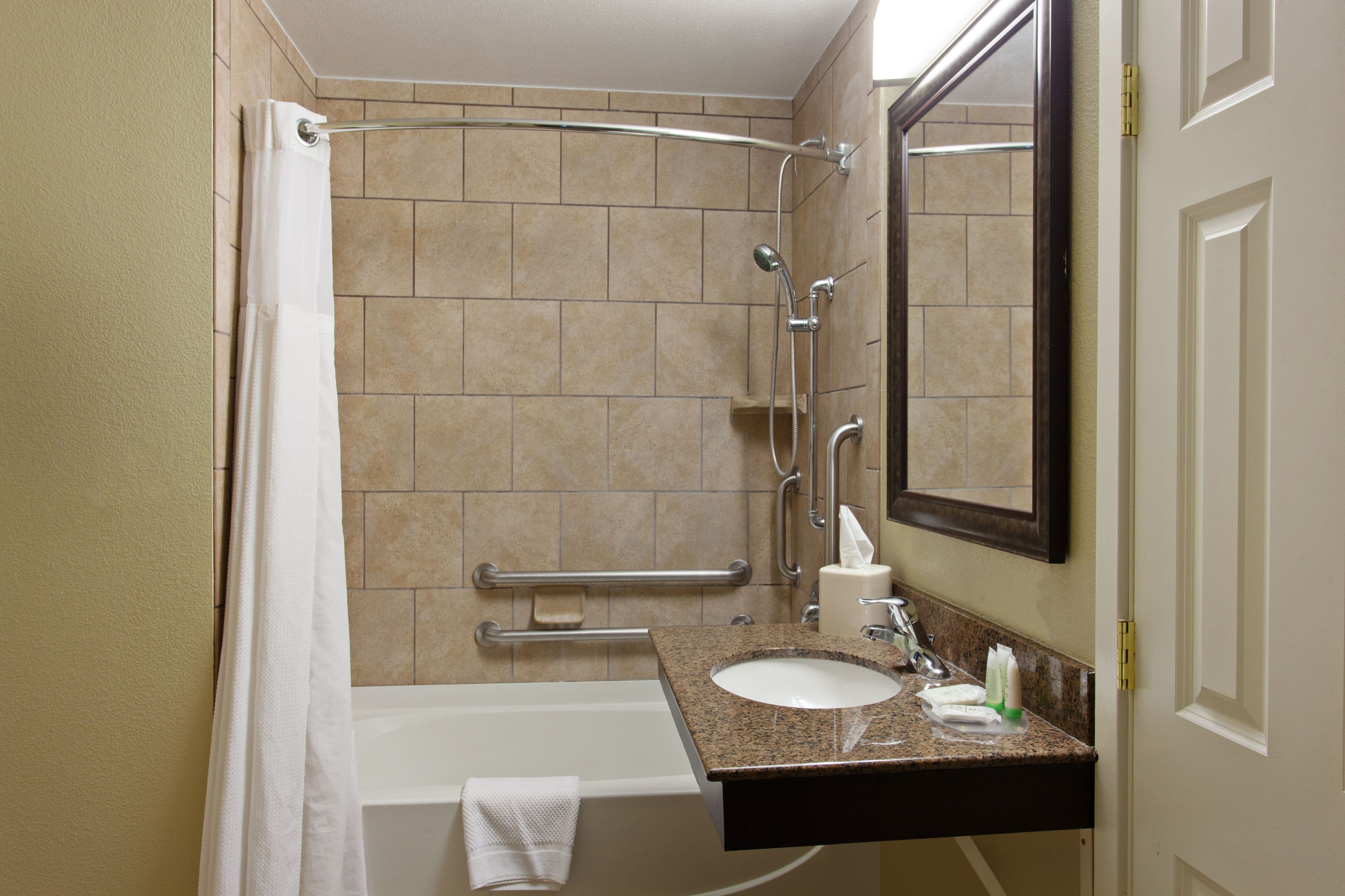 Staybridge Suites Fairfield Napa Valley Area - Image 4