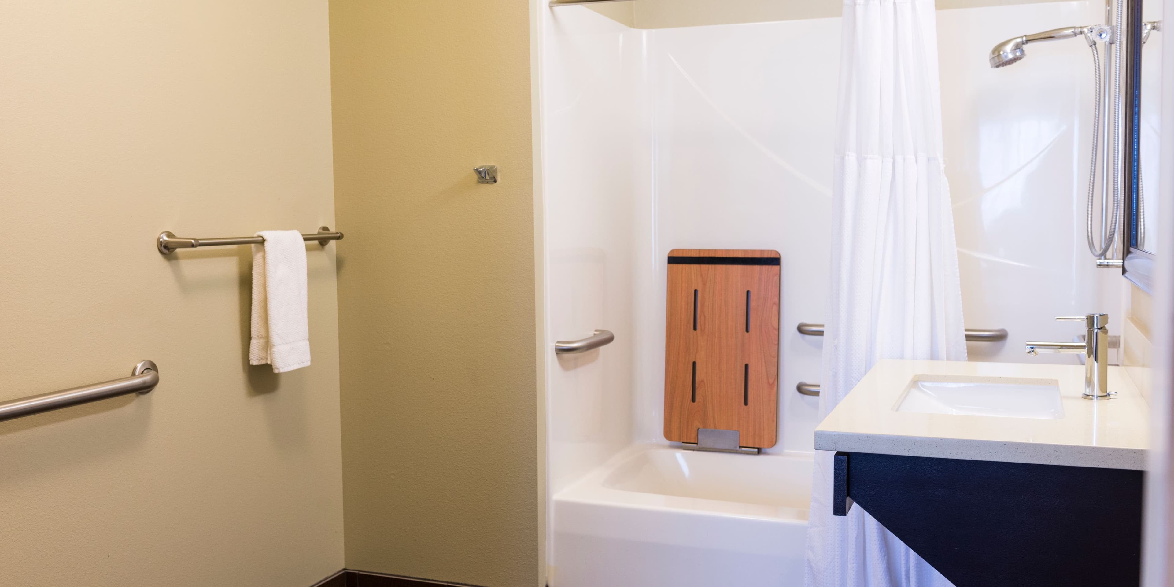 Staybridge Suites Fargo - Image 5